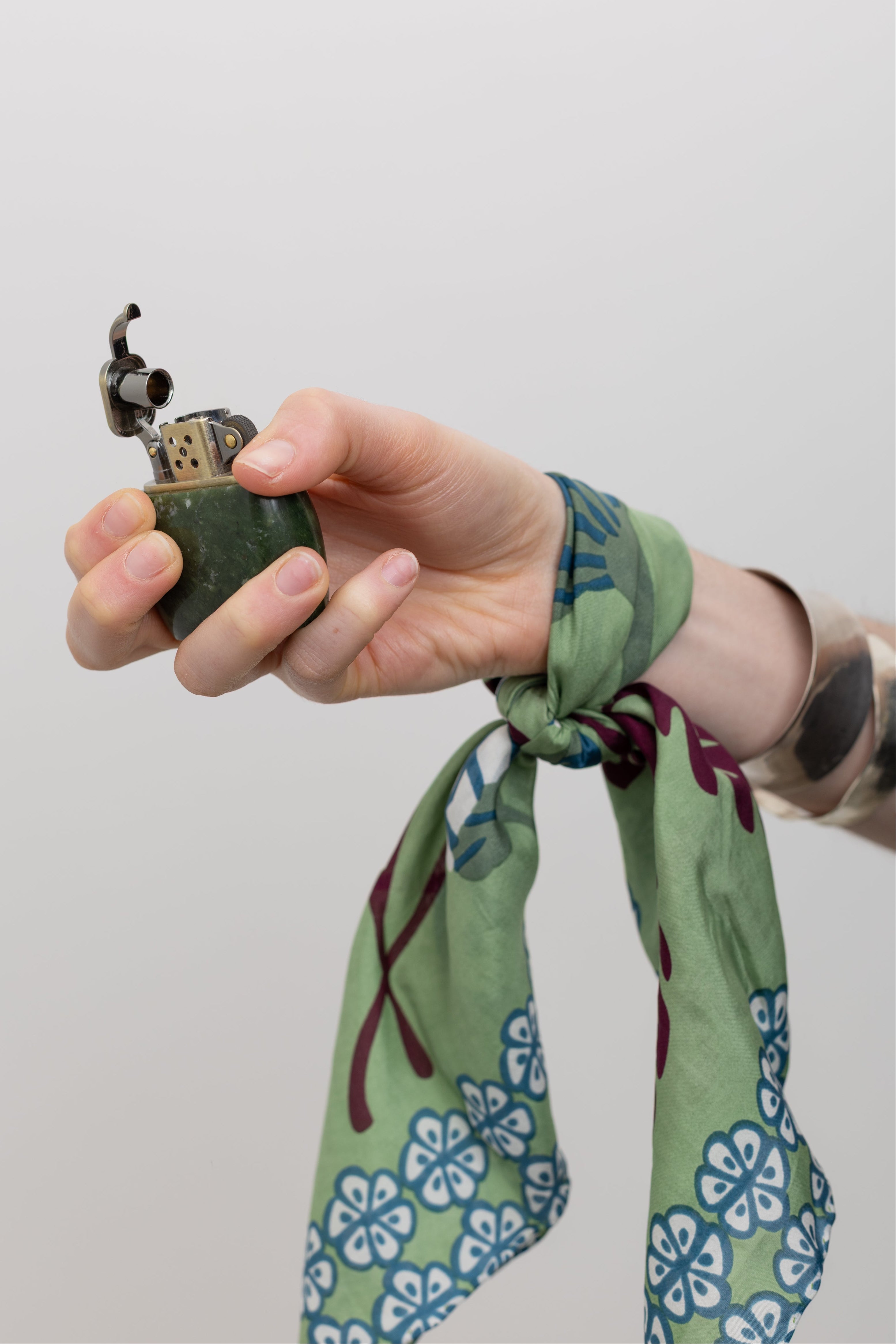 Kerosene Jade Zipper Lighter – alas eius