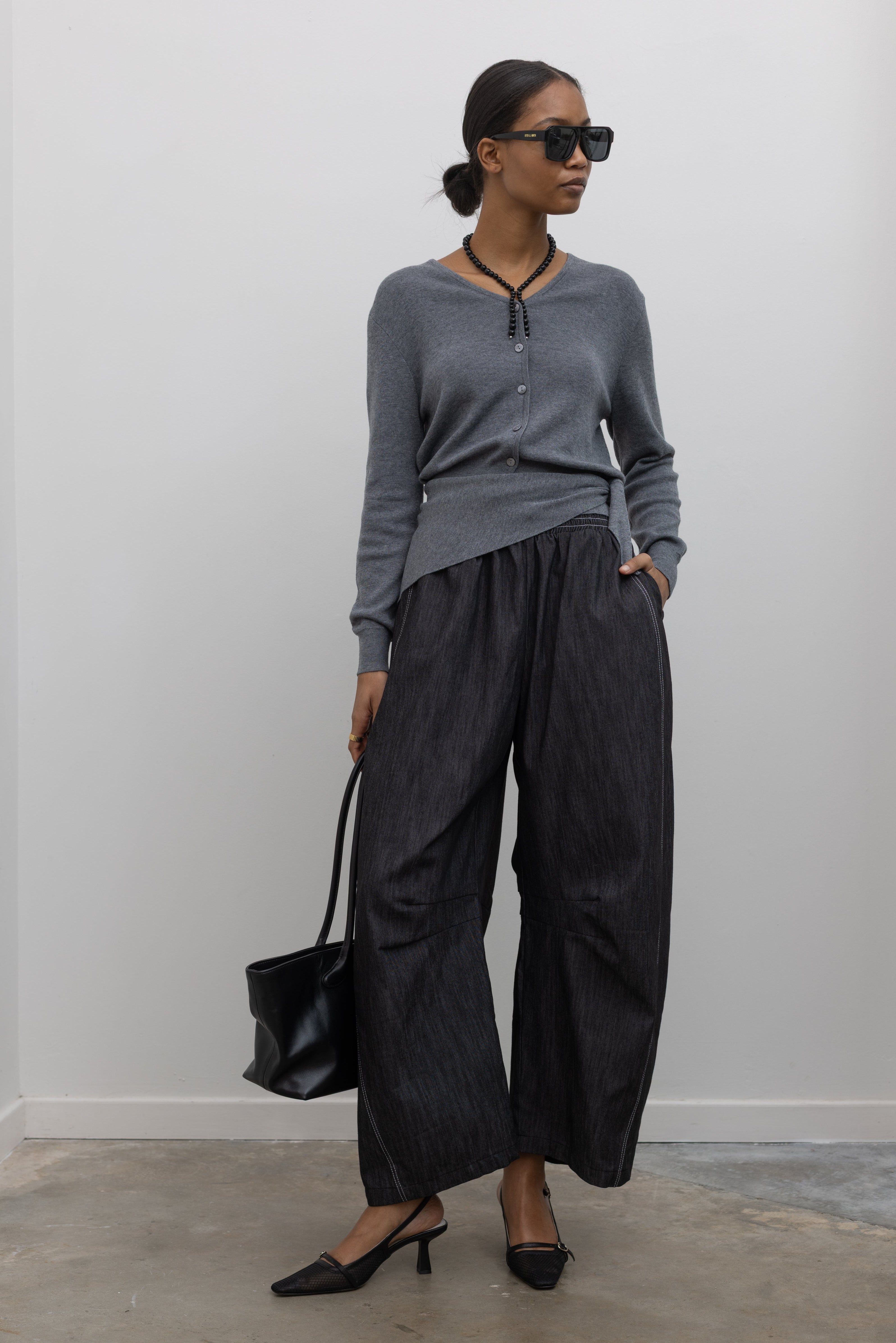 fall fashion contrast stitch barrel jeans at alas eius