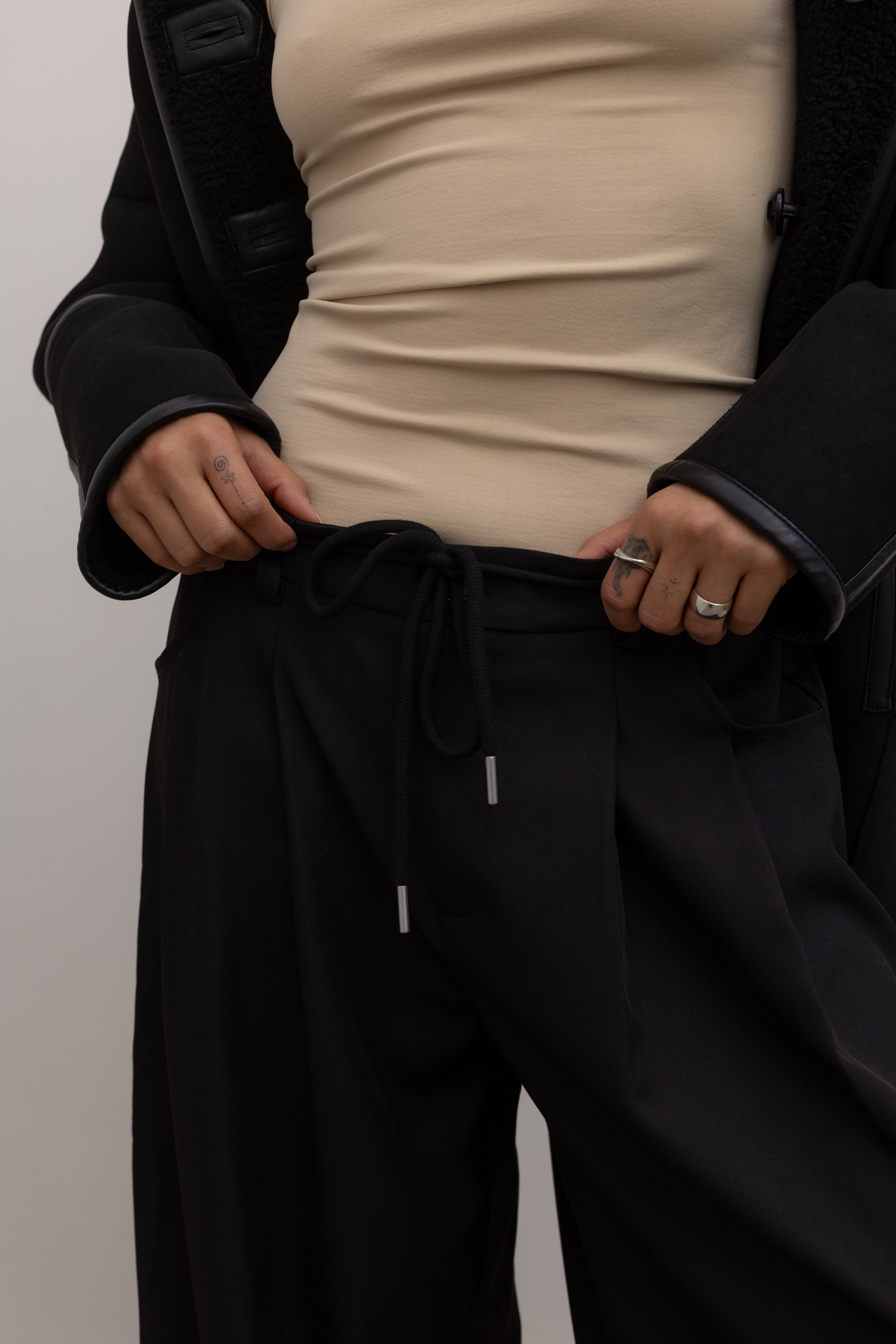 Black Pleated Wide Leg Drawstring Tailored Pants