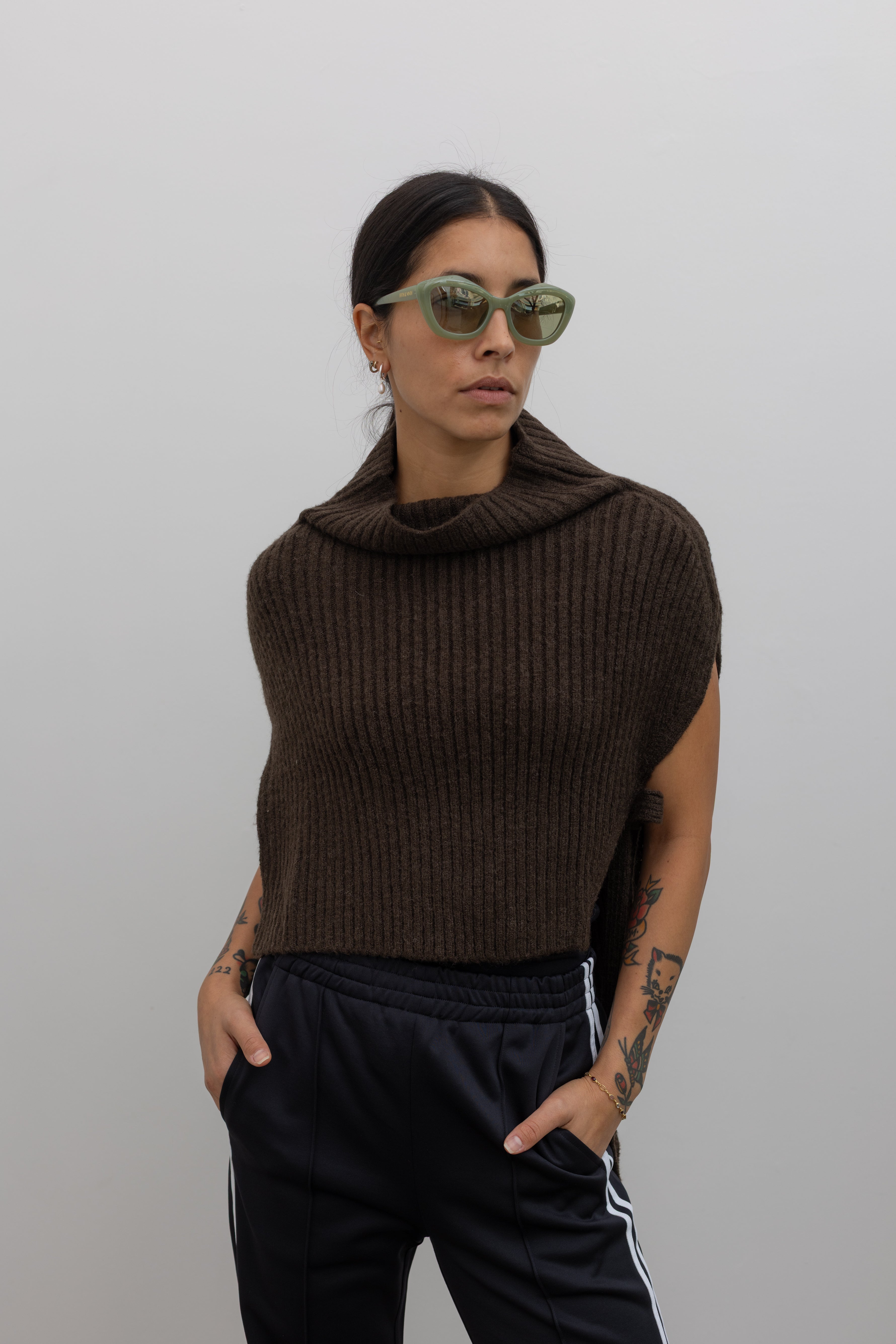 Moss Geometric Cat-Eye Sunglasses