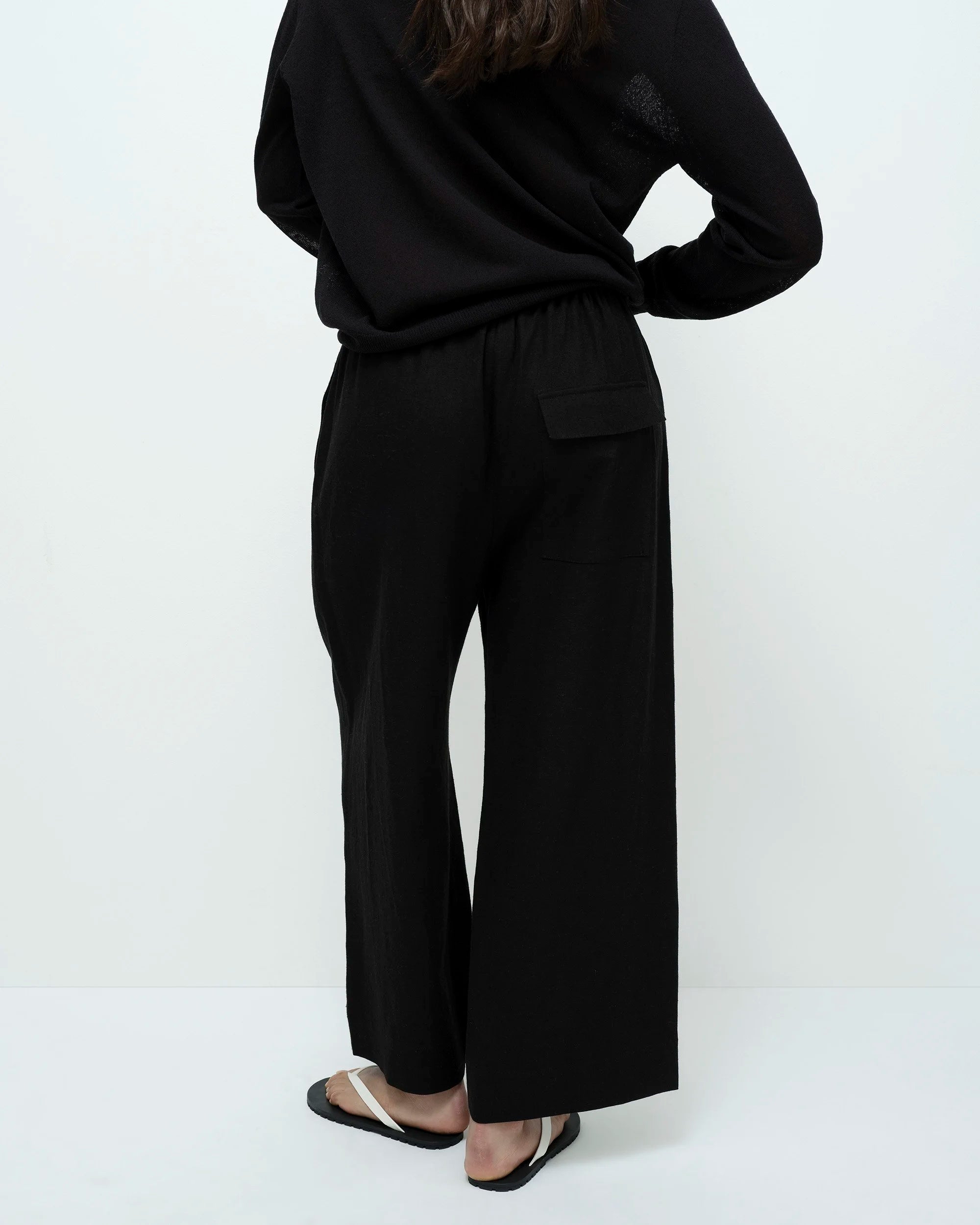 Black Linen Blend Cropped Pants