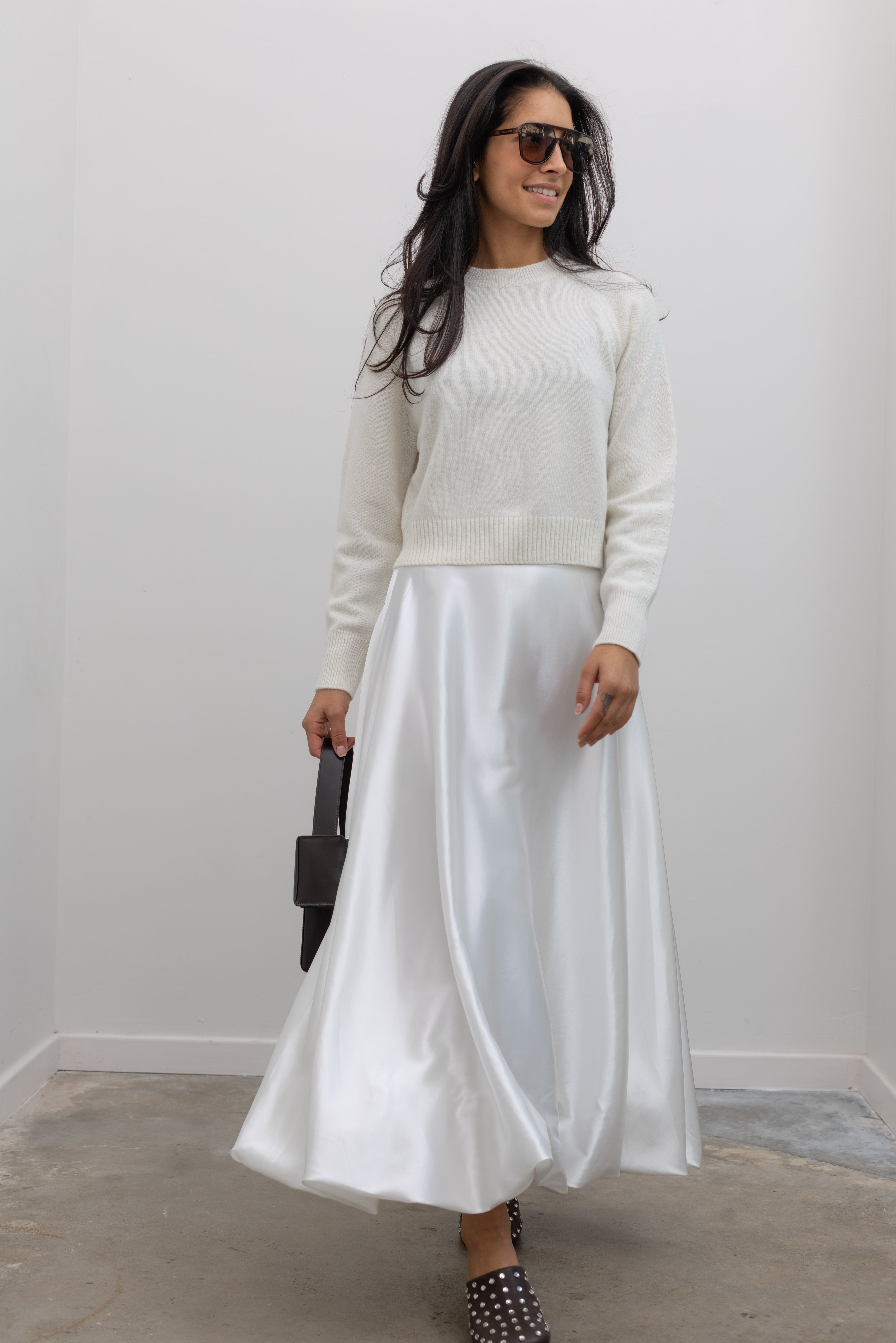 Ivory Cashmere Round Neck Cropped Sweater