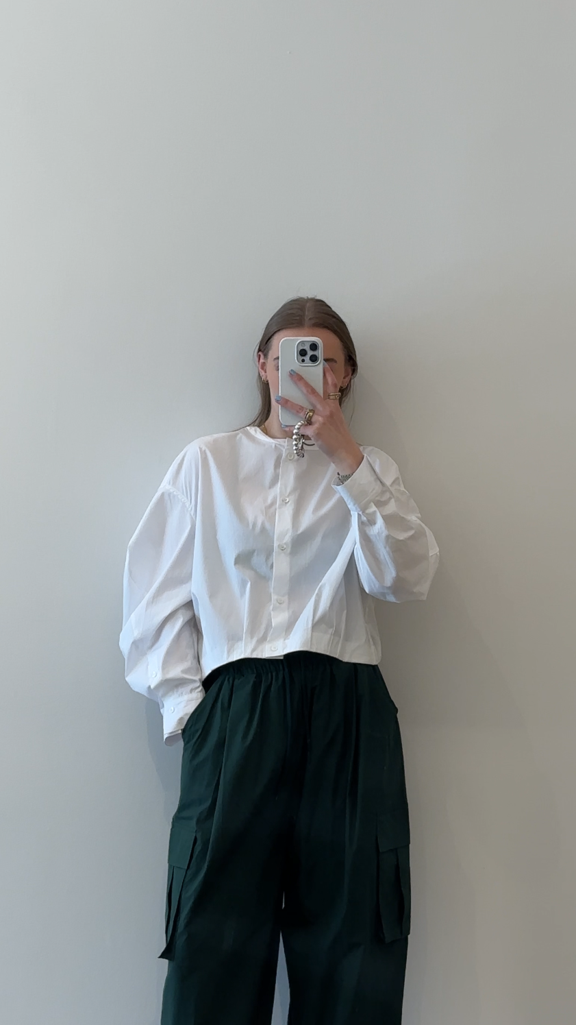 Ginseng White Round Hem Long Sleeve Top