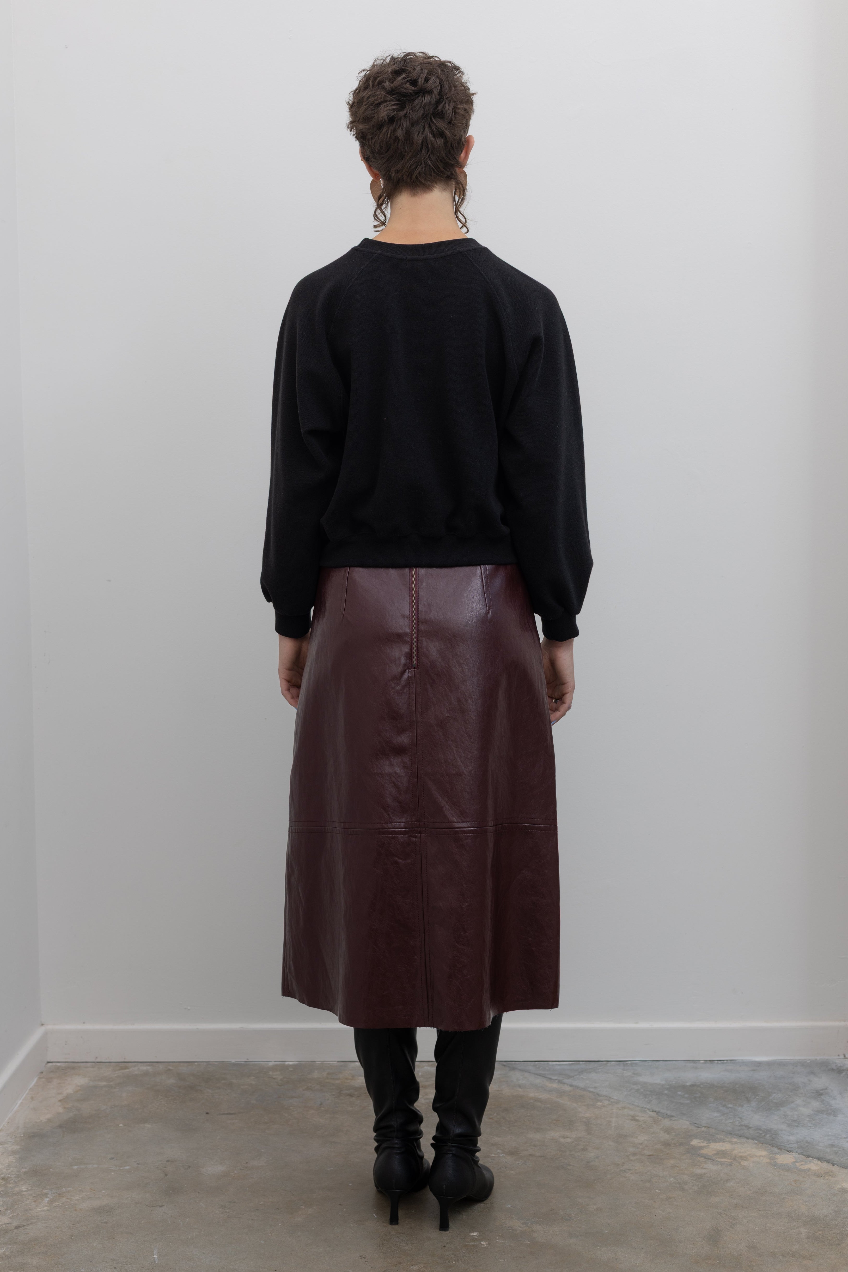 Black Raglan Sleeve Elevated Essentials Sweatshirt