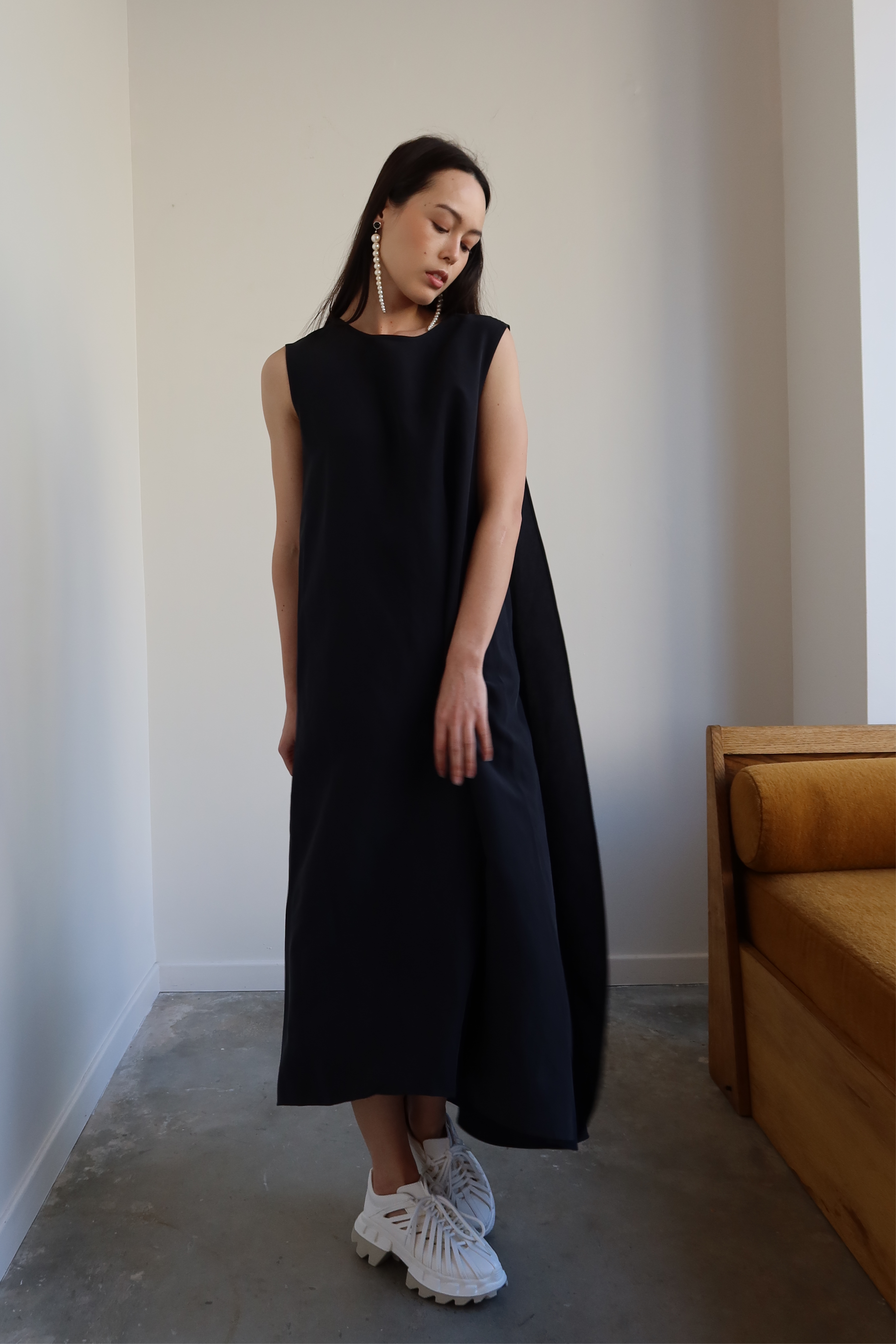 Black Sleeveless Overlap Maxi Dress