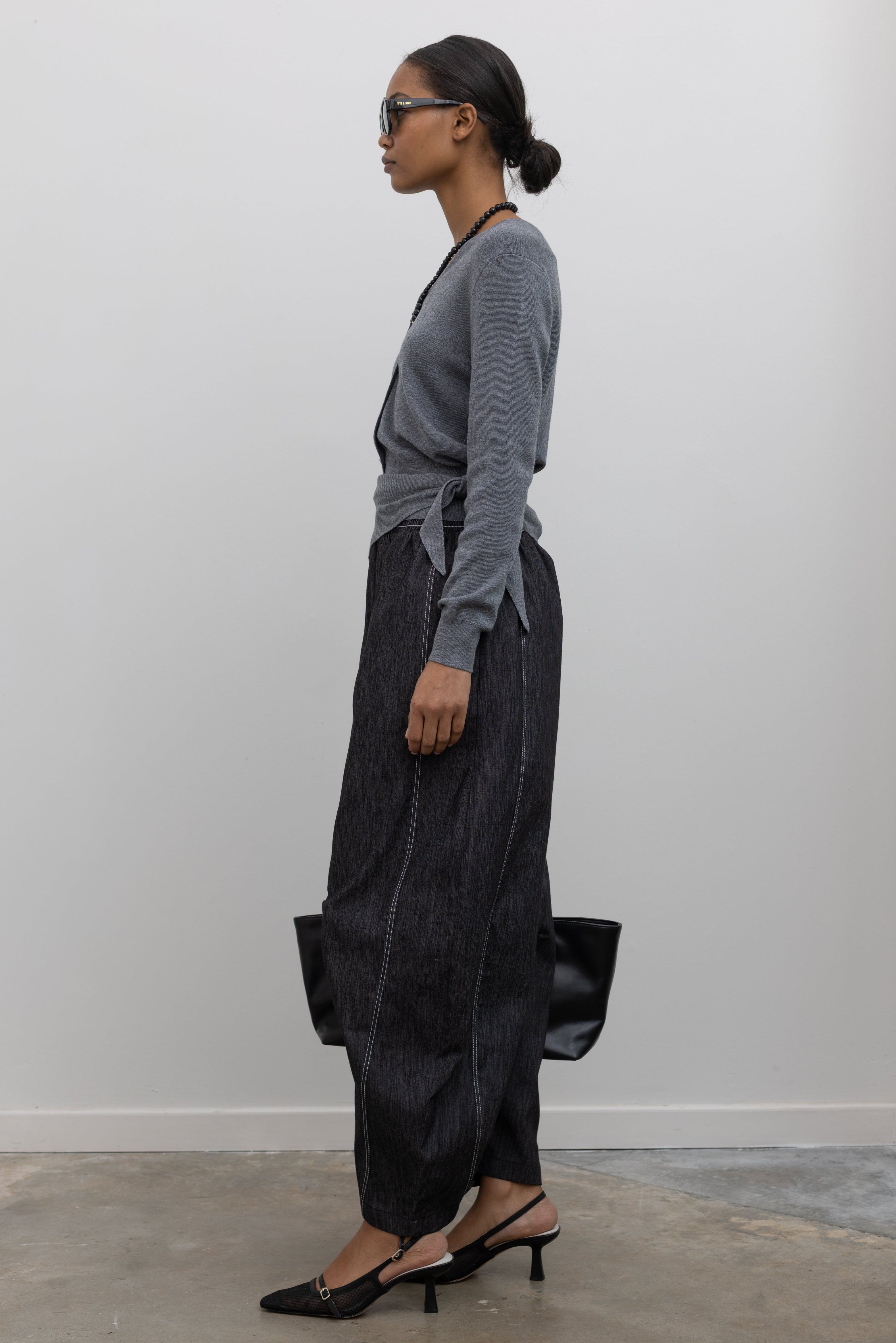 Black Contrast Stitch Barrel Jeans