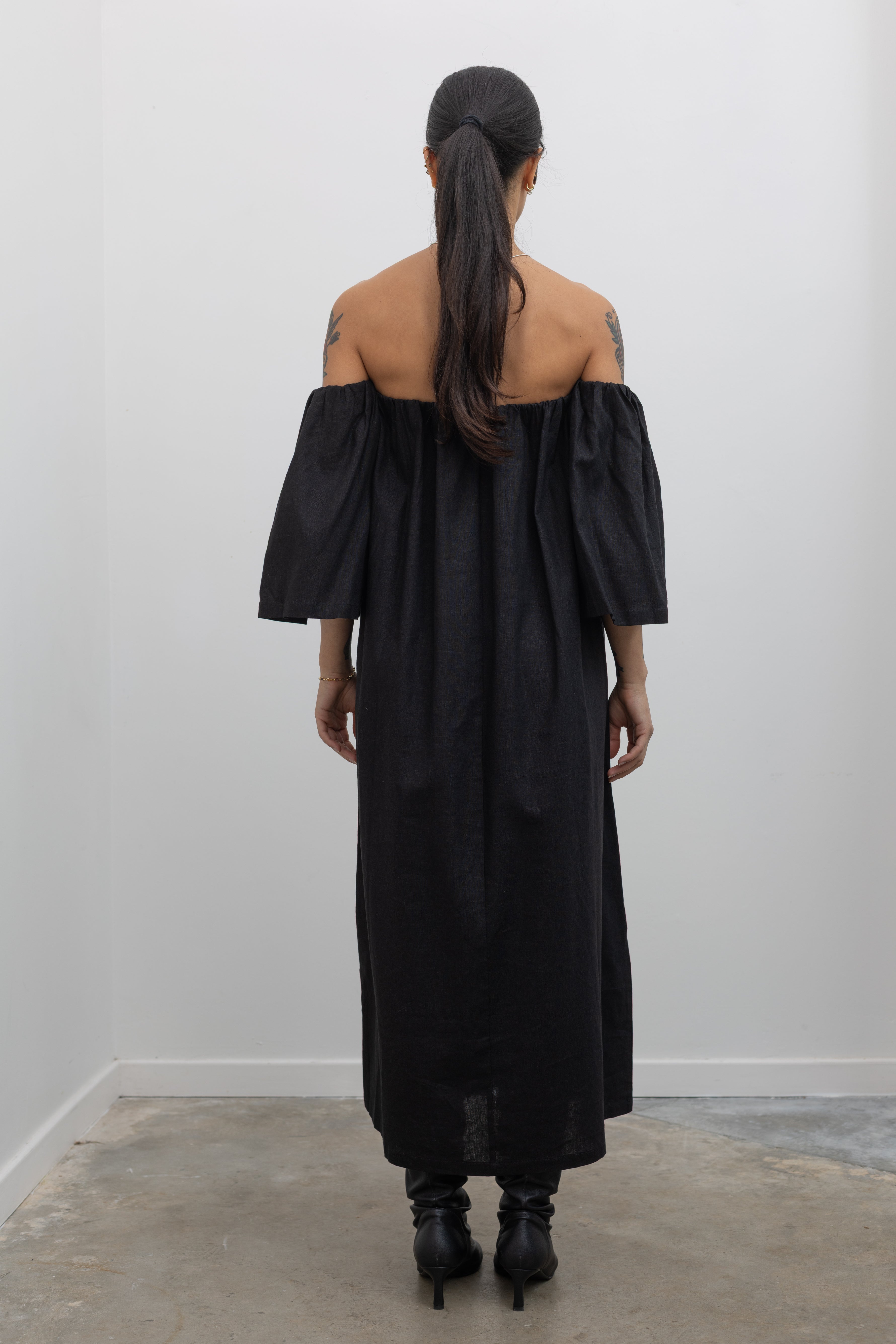 black off the shoulder midi dress Black Linen Off The Shoulder Midi Dress – alas eius