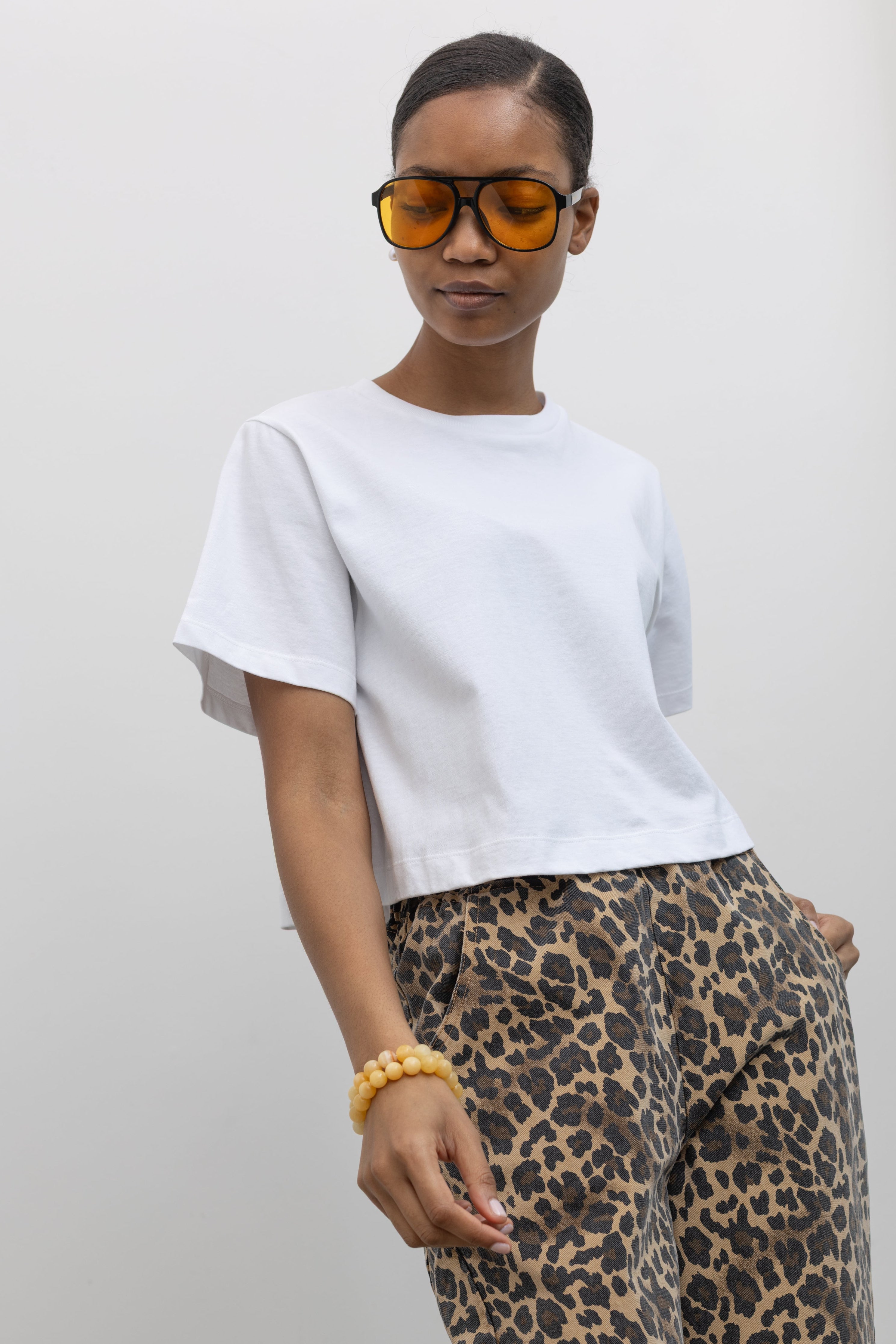White Relaxed Cropped T-Shirt – alas eius