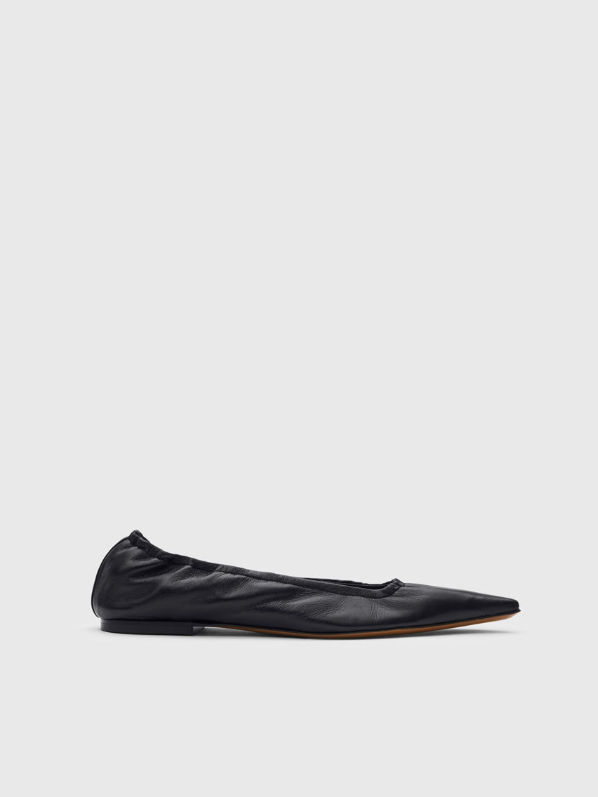 Aprica Black Shiny Nappa Ballet Flats
