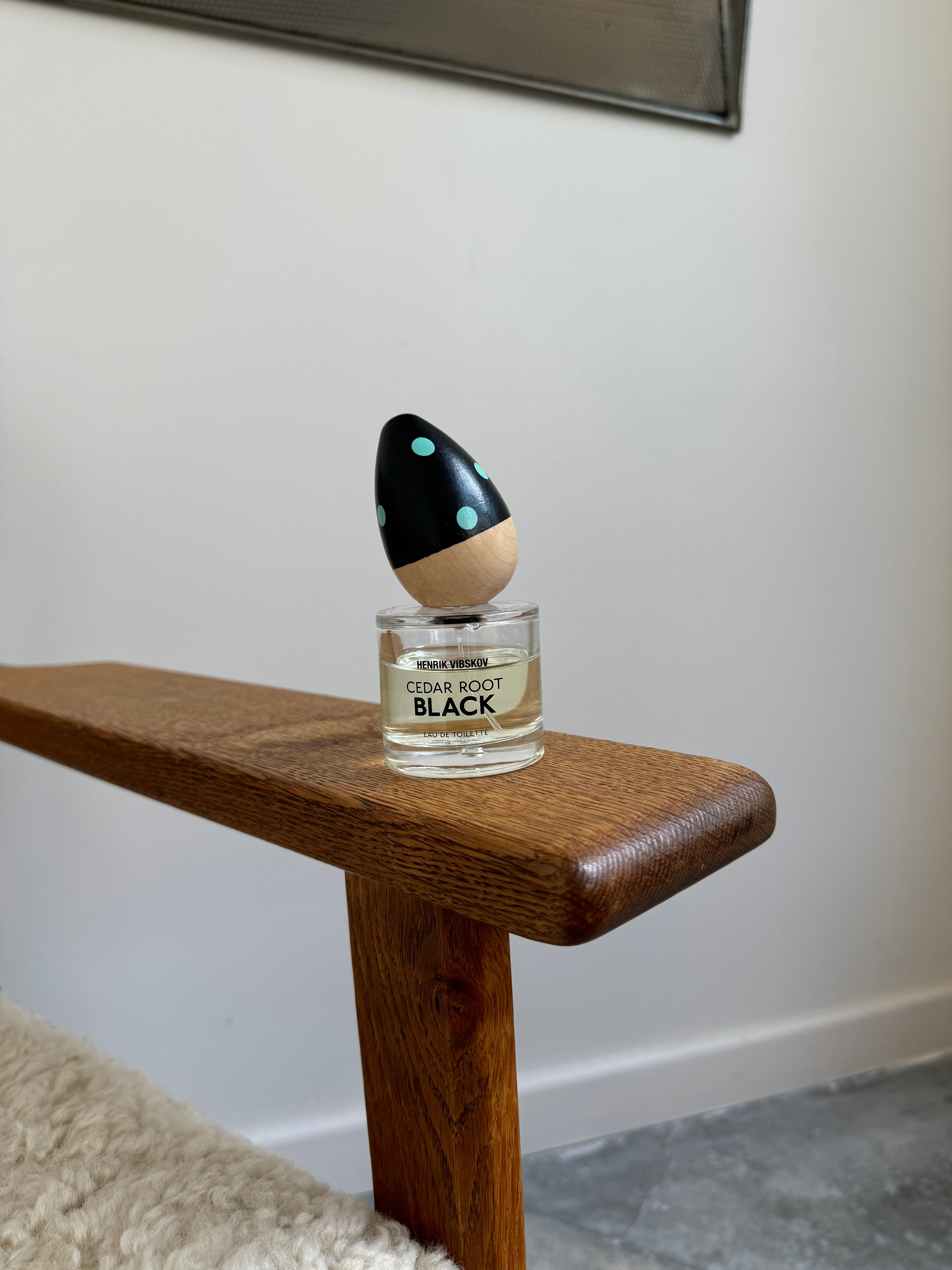 Cedar Root Black Perfume By Henrik Vibskov