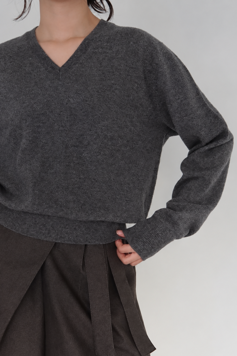Gray V-Neck Wool Cashmere Sweater