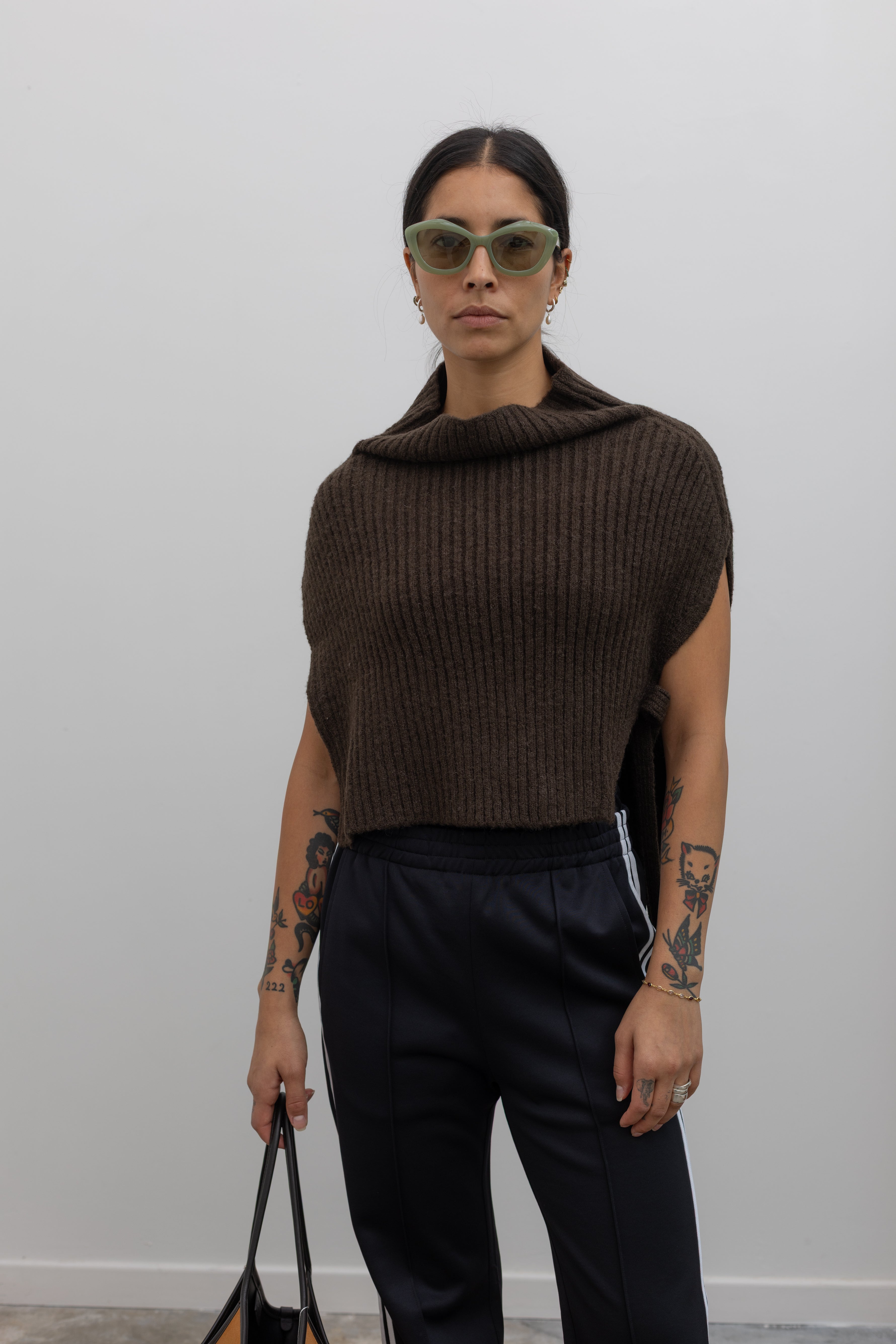 Moss Geometric Cat-Eye Sunglasses