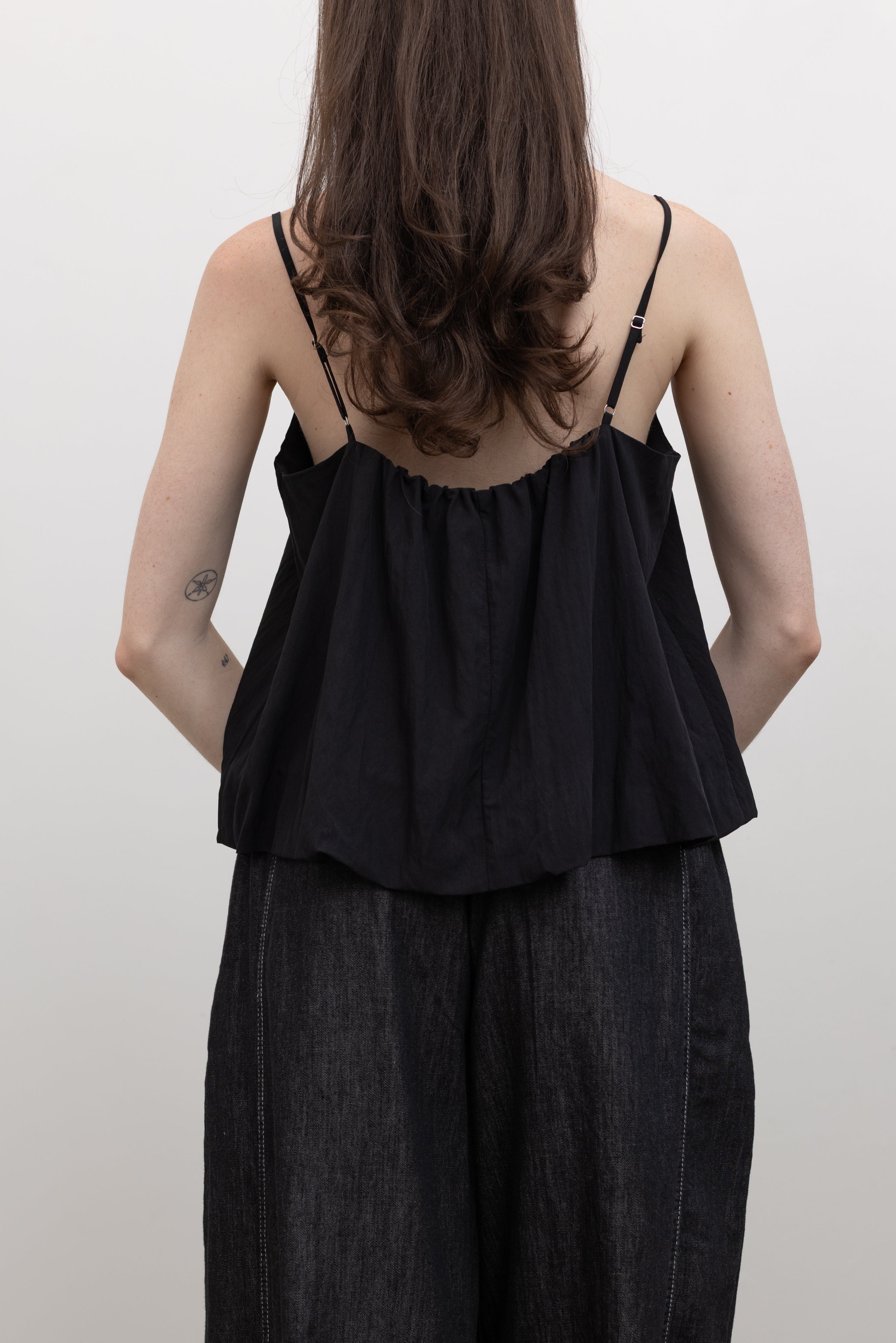 Black Billowy Cami Bubble Hem Top – alas eius