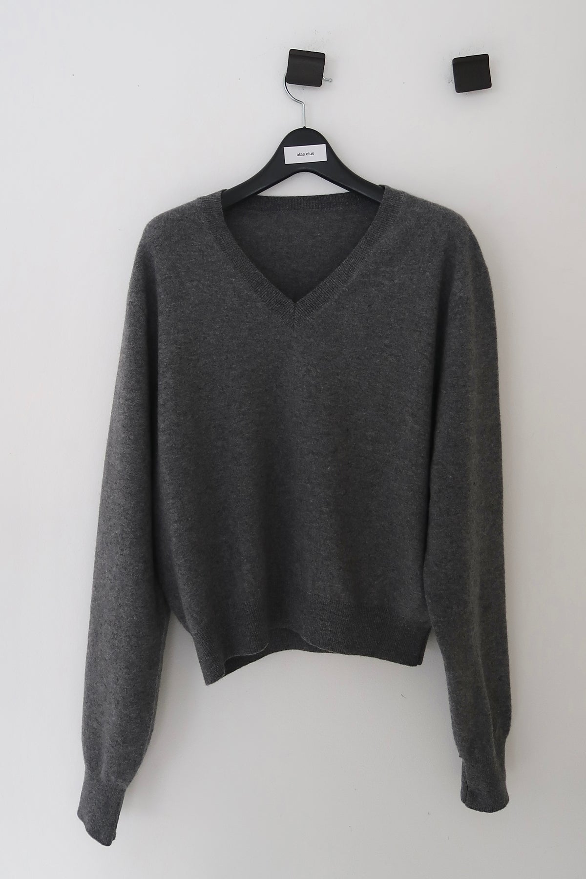 Gray V-Neck Wool Cashmere Sweater