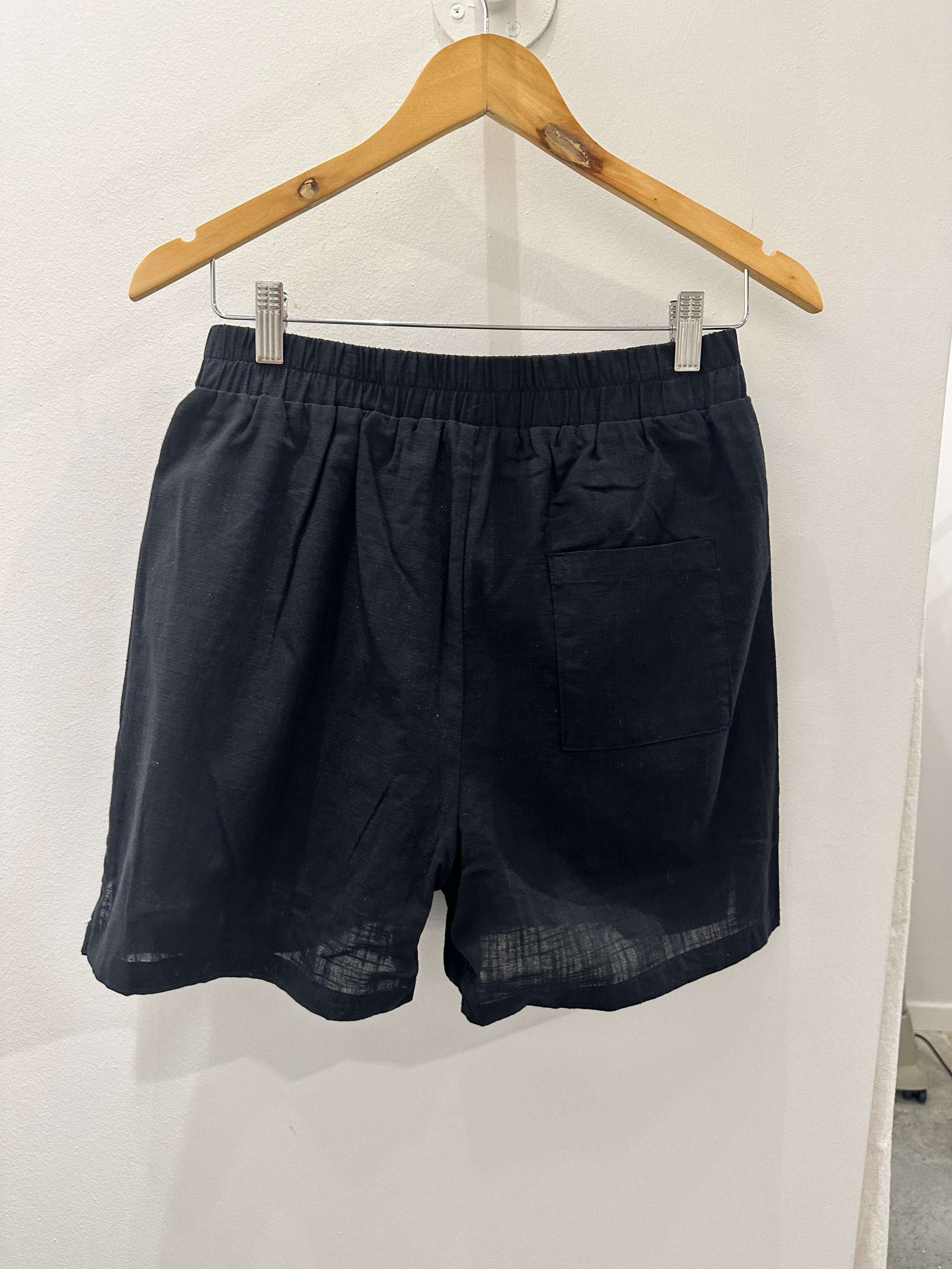 Black Cotton Linen Pull On Shorts