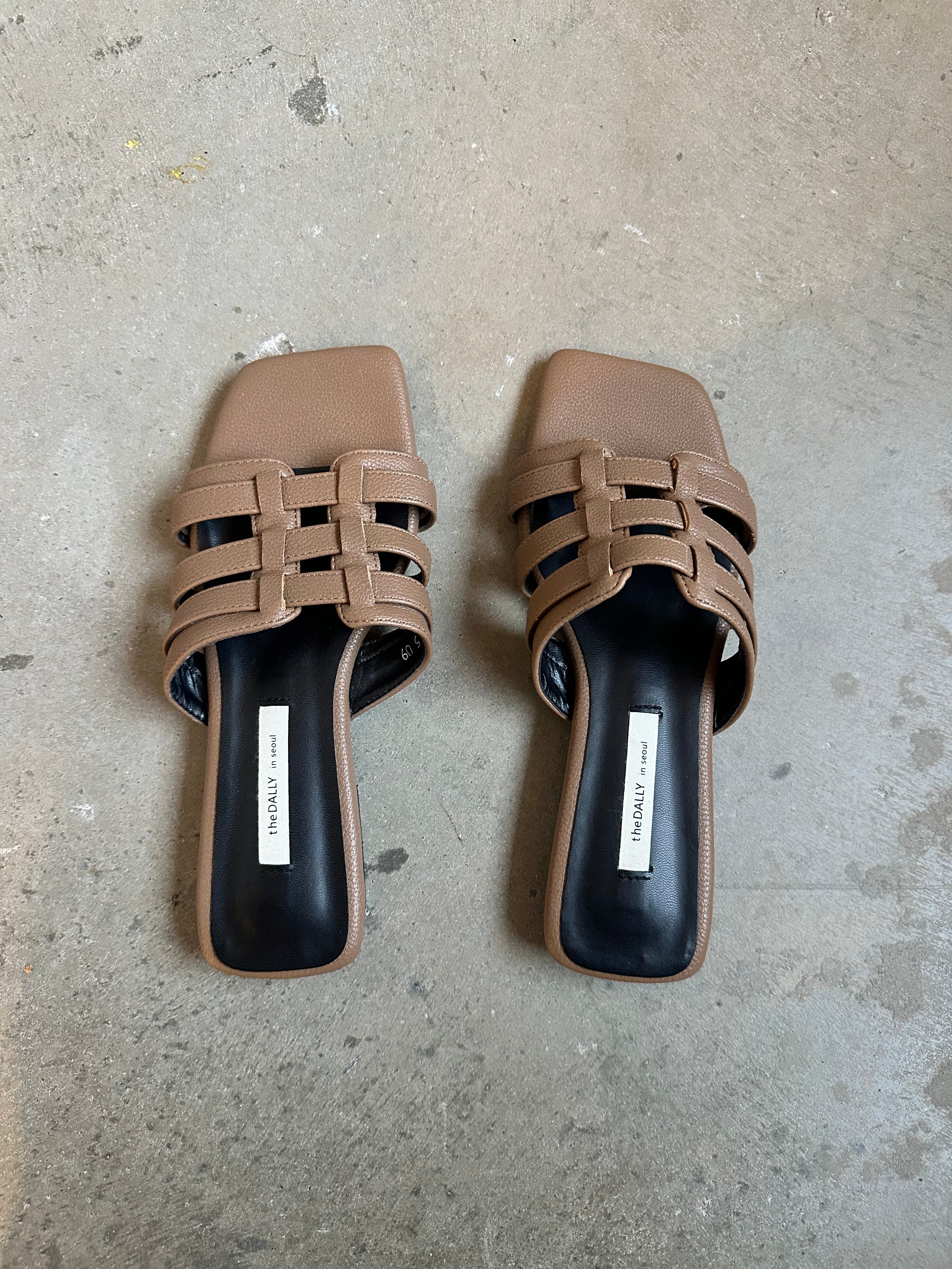 Brown Leather Sqaure Toe Slide Sandals