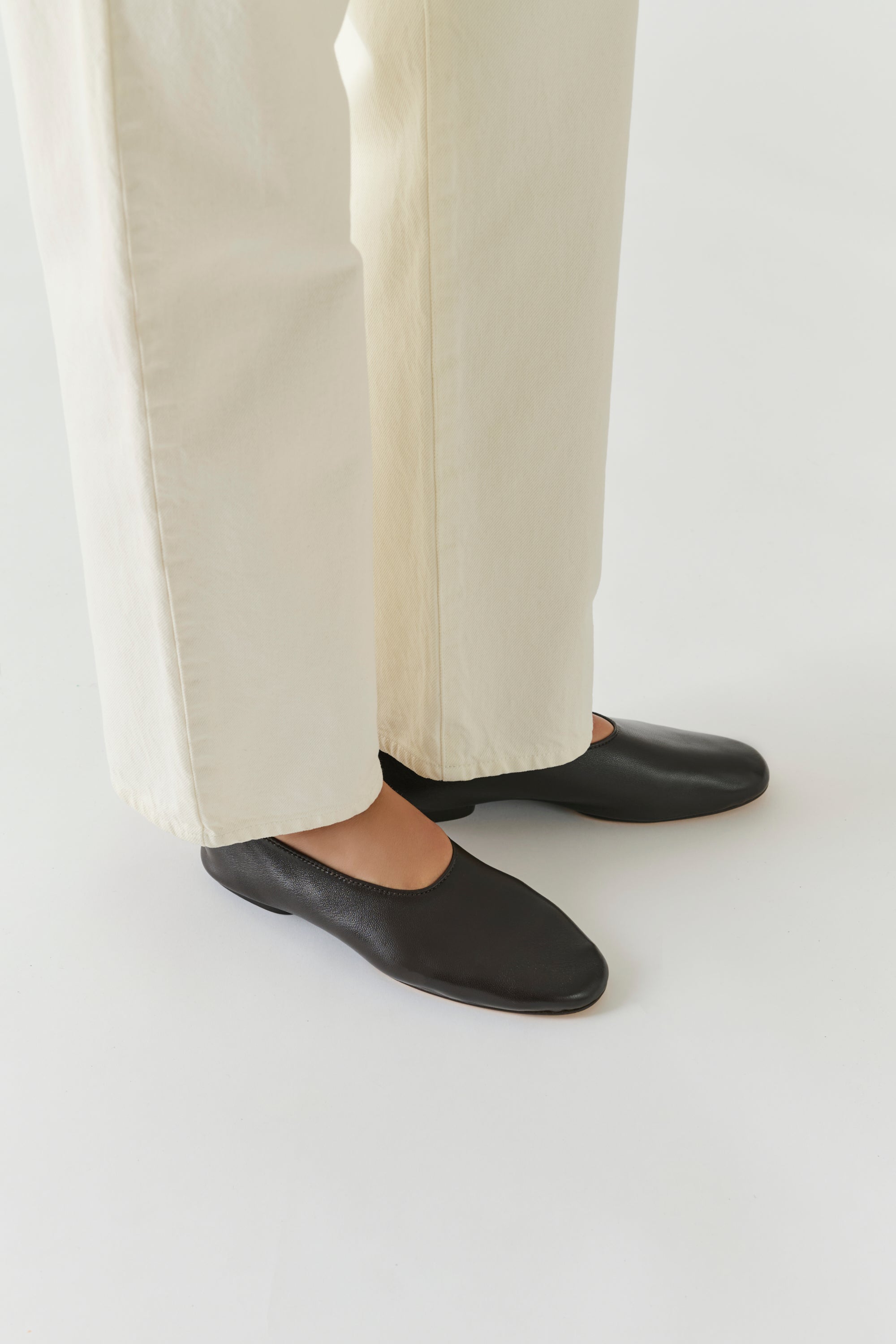 Soeur Bala Ballet Flat in Dark Khaki Leather Minimalist Everyday Shoe at Alas Eius