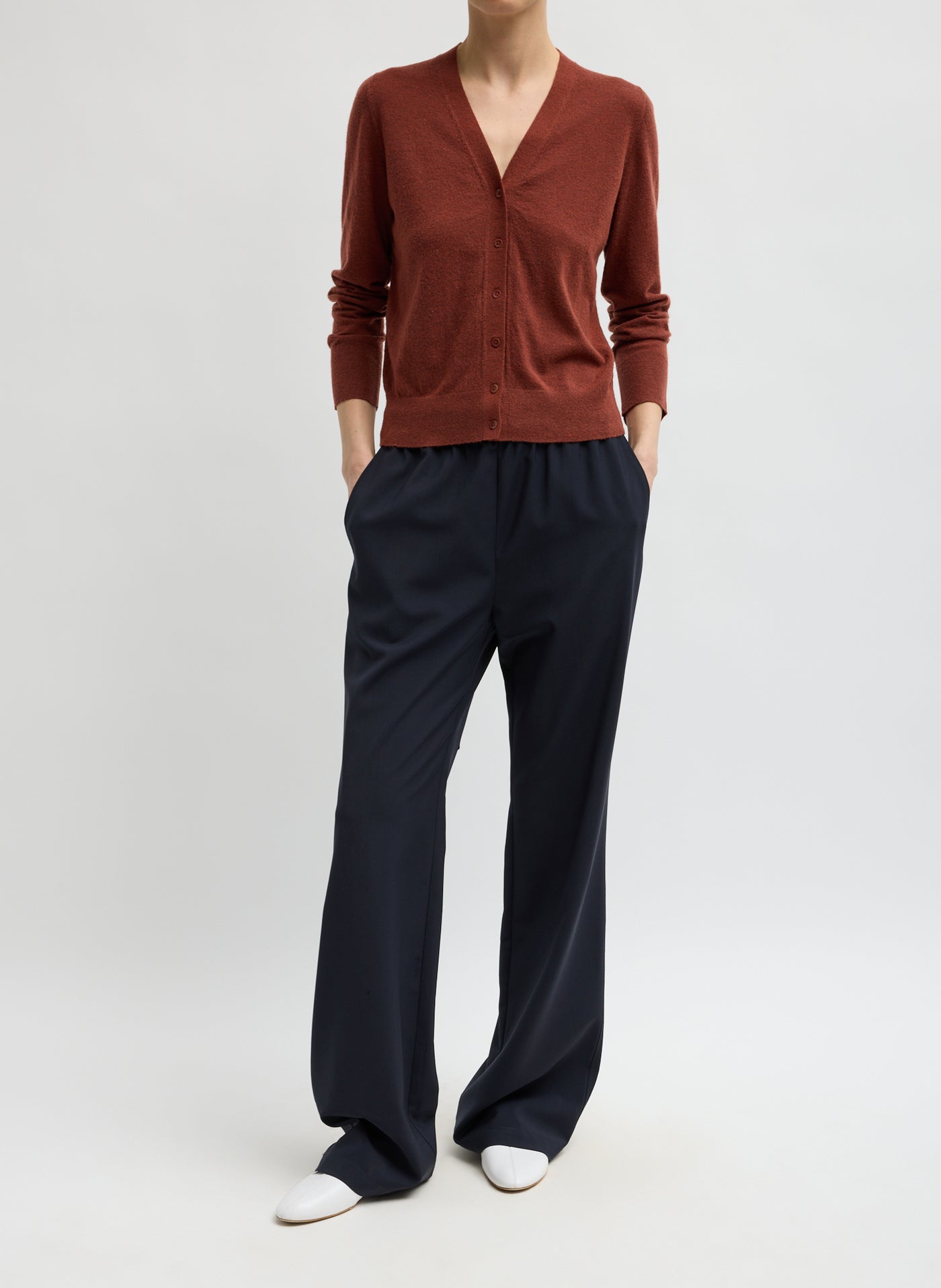 Red Clay Skinlike Mercerized Wool V-Neck Shrunken Cardigan
