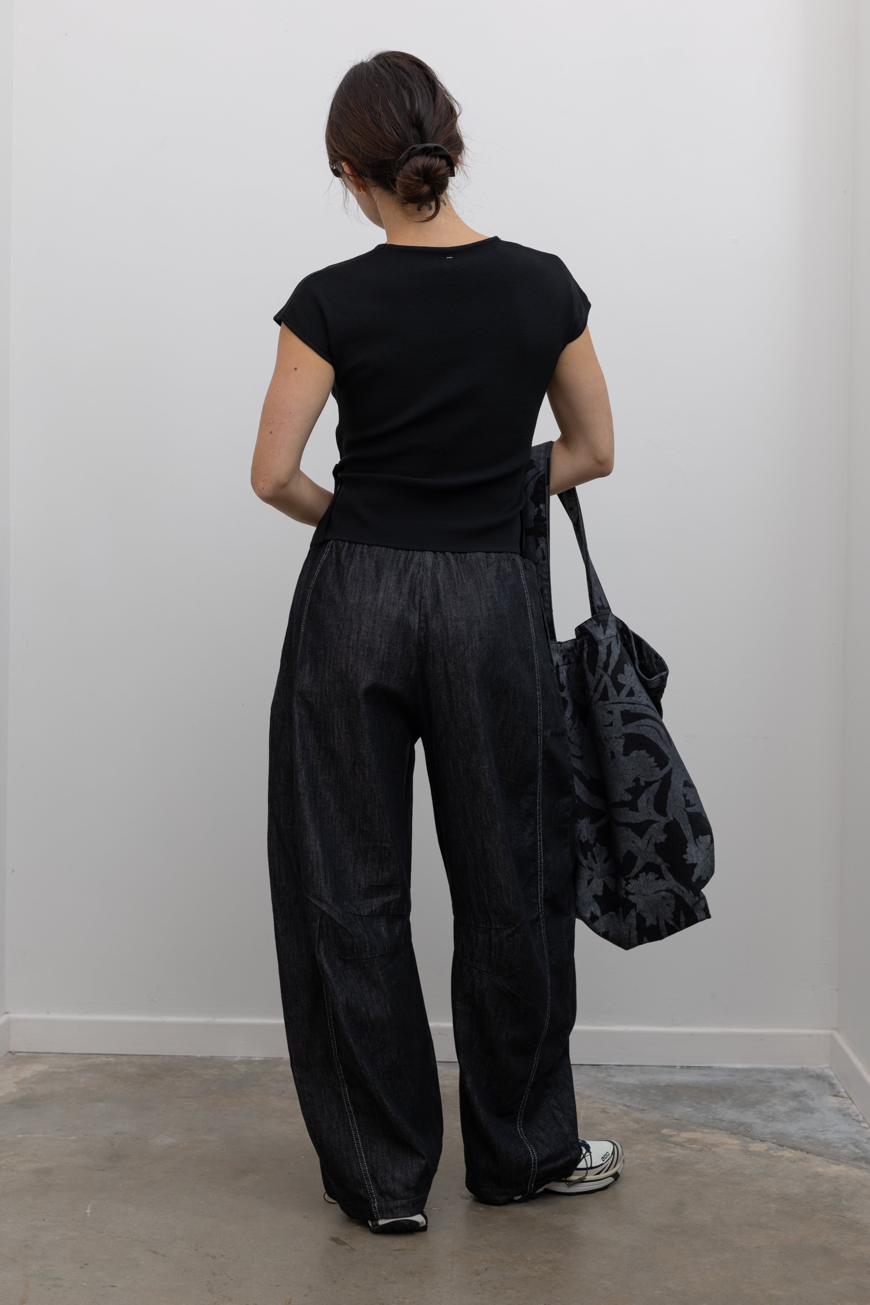 Black Contrast Stitch Barrel Jeans