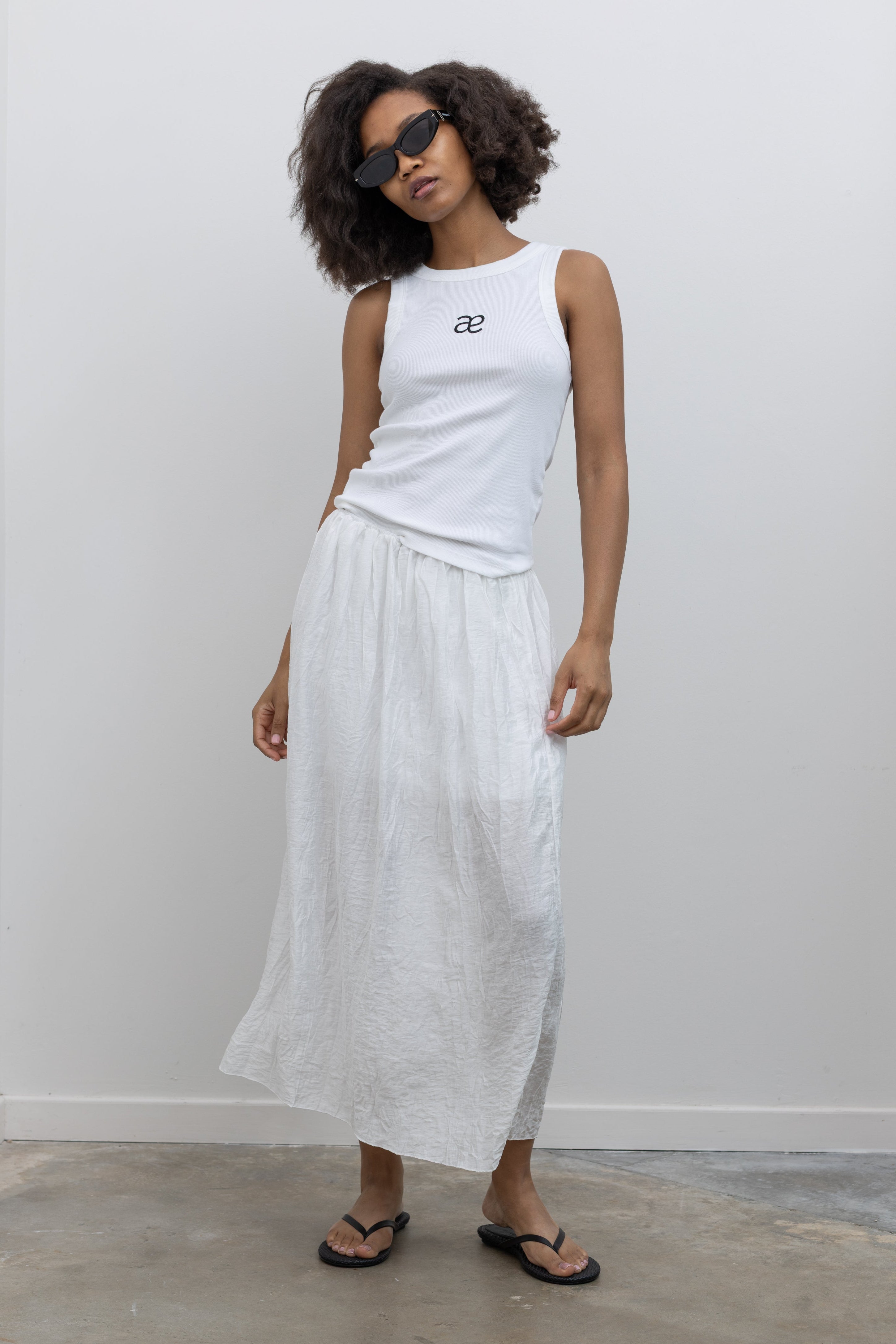 Alas Eius White Embroidered Tank Top