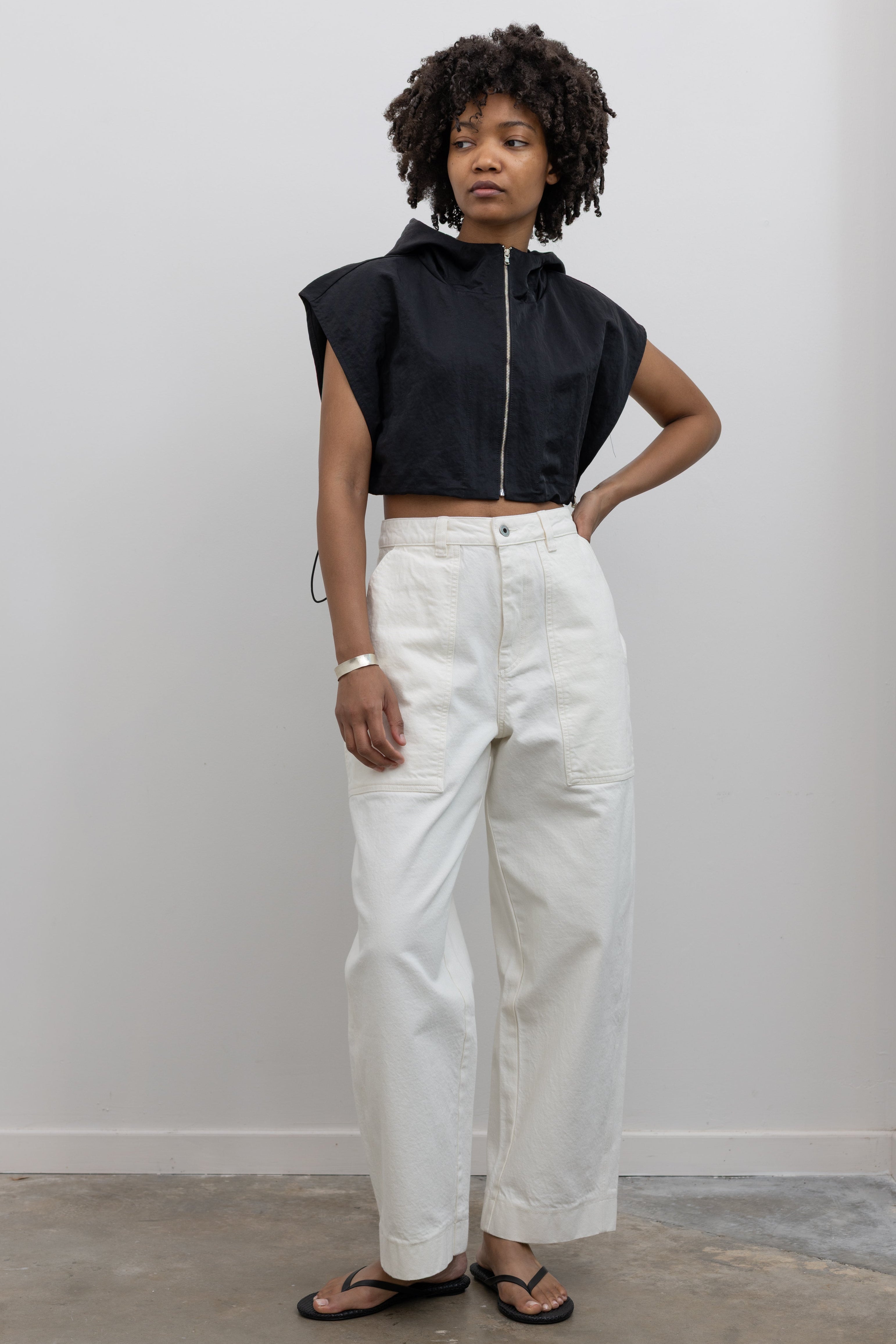 Black Cropped Zipped Hoodie