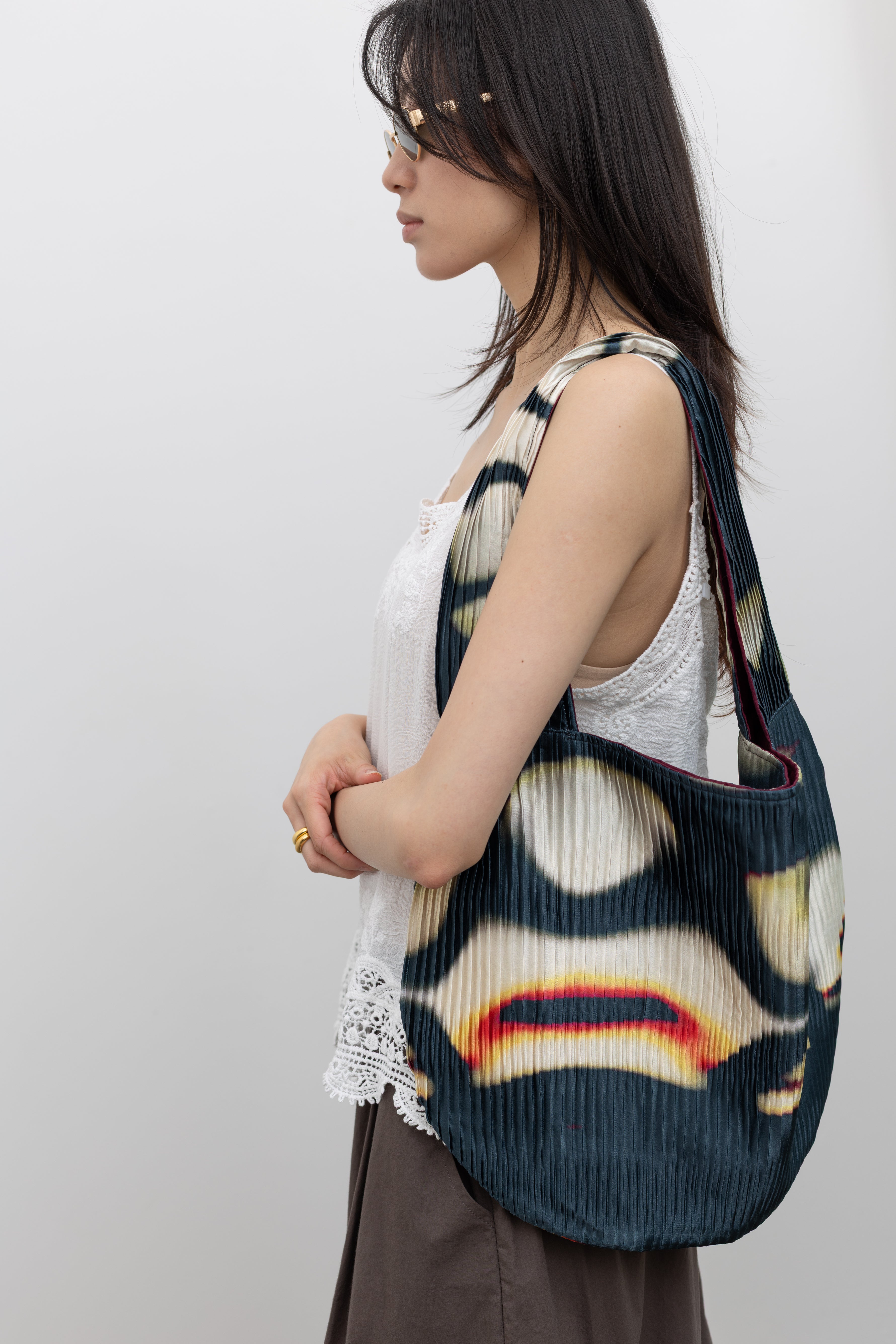Siblio Axle Tote Bag