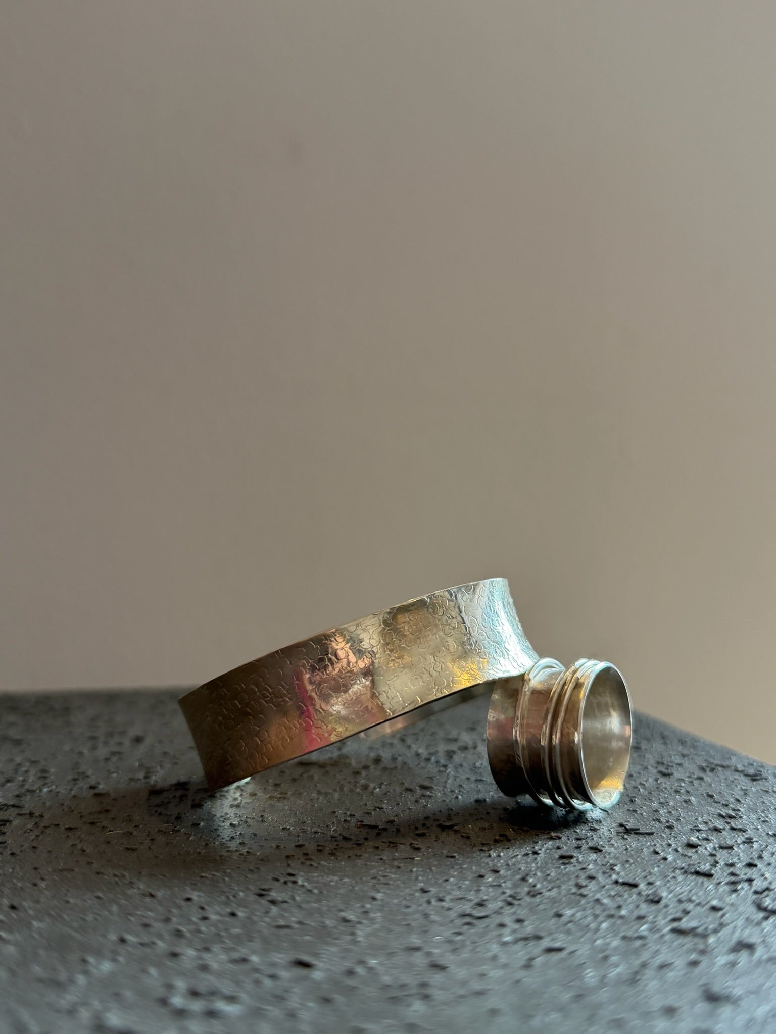 ArteparaVivir Design organic textured 925 sterling silver cuff bracelet at Alas Eius