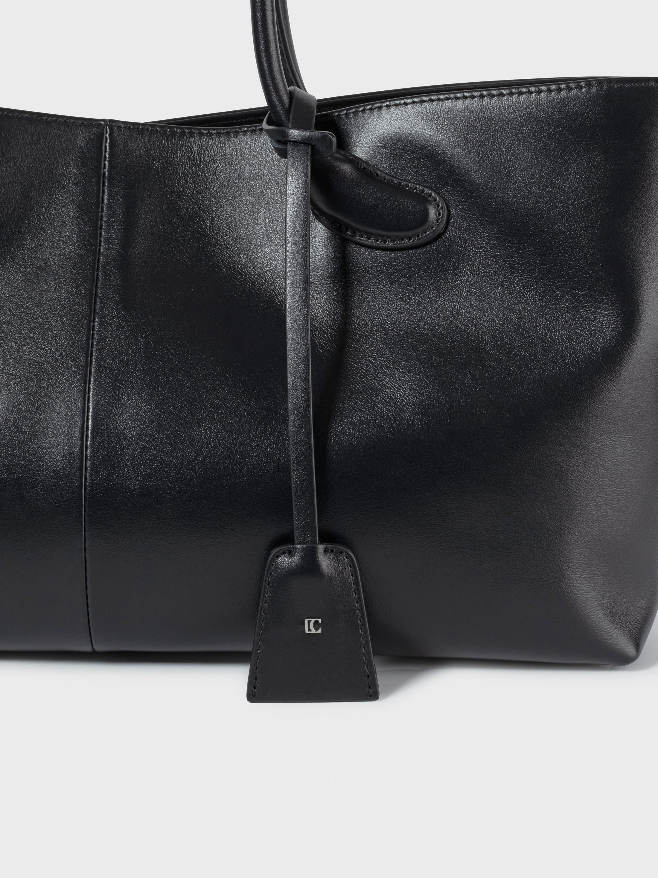 Haricot Mini Black Leather Bag