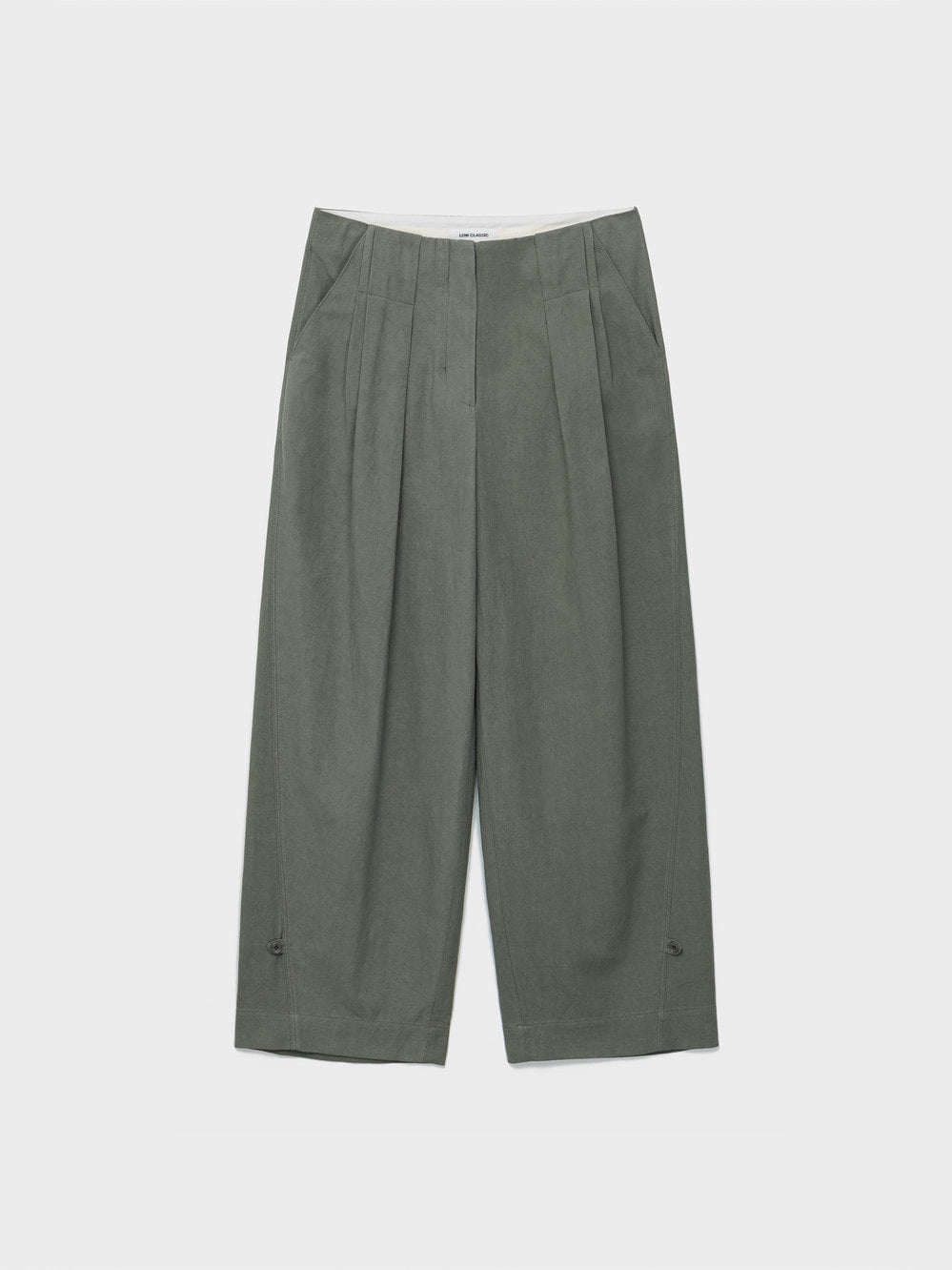 Low Classic Khaki Wide Two-Tuck Pants, elevated khaki trousers with a wide-leg silhouette for autumn layering at Alas Eiu