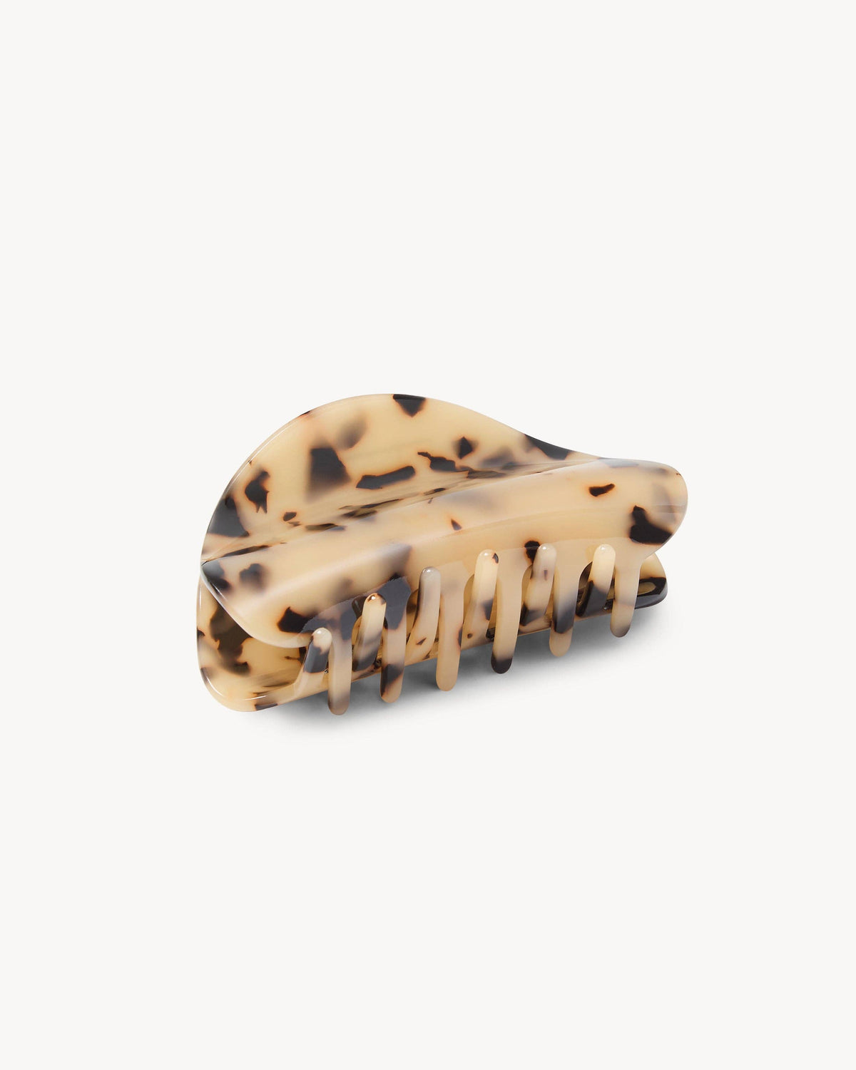 Machete Crescent Claw in Blonde Tortoise cellulose acetate at Alas Eius