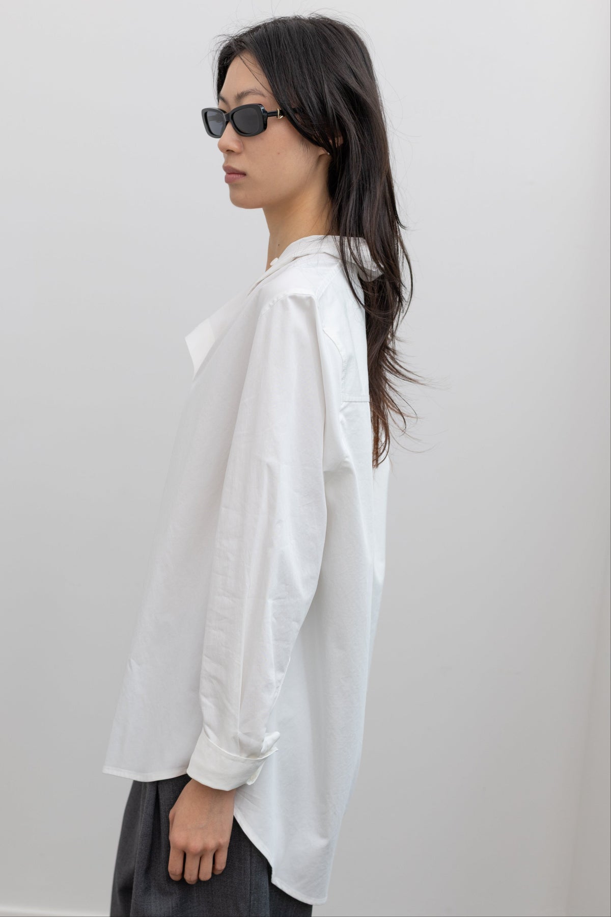 mijeong park asymmetrical white shirt at alas eius