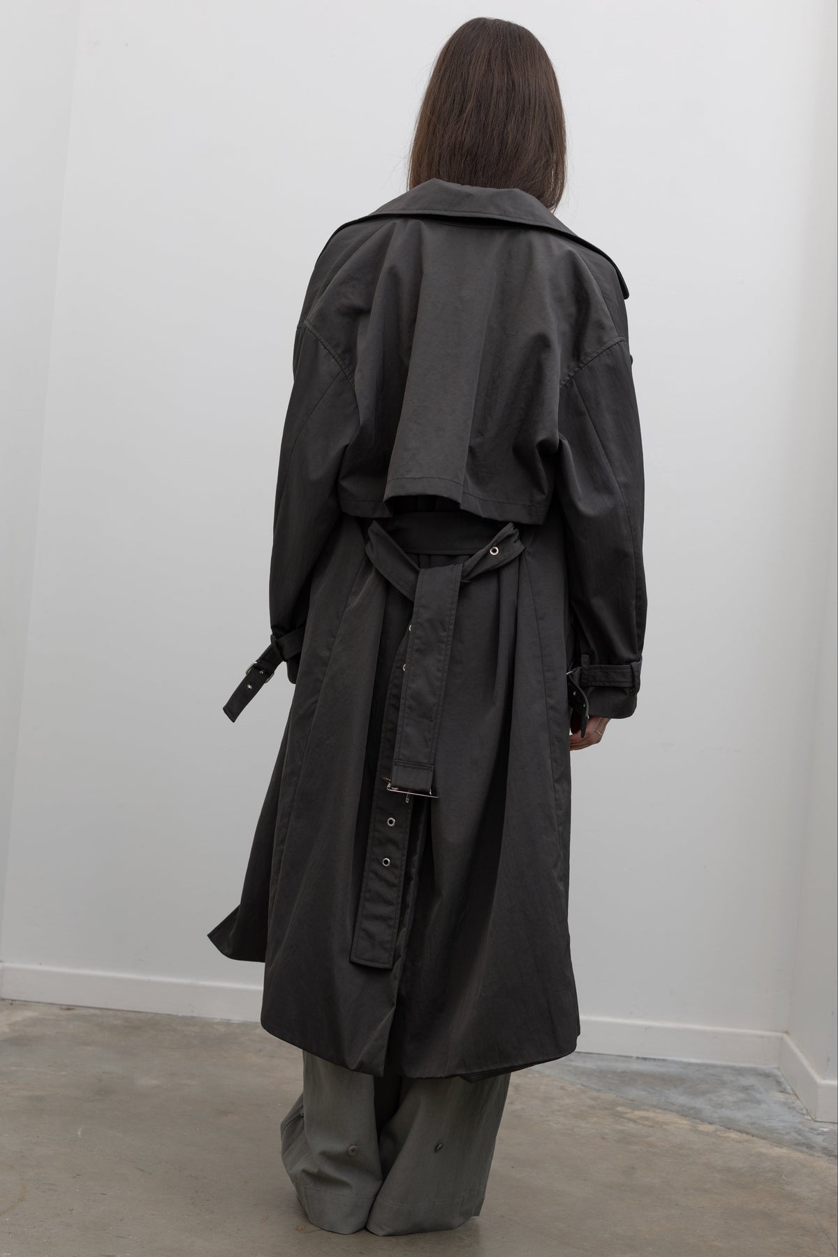 Nomia Charcoal Nylon Oversized Trench, women’s elevated everyday outerwear at Alas Eius