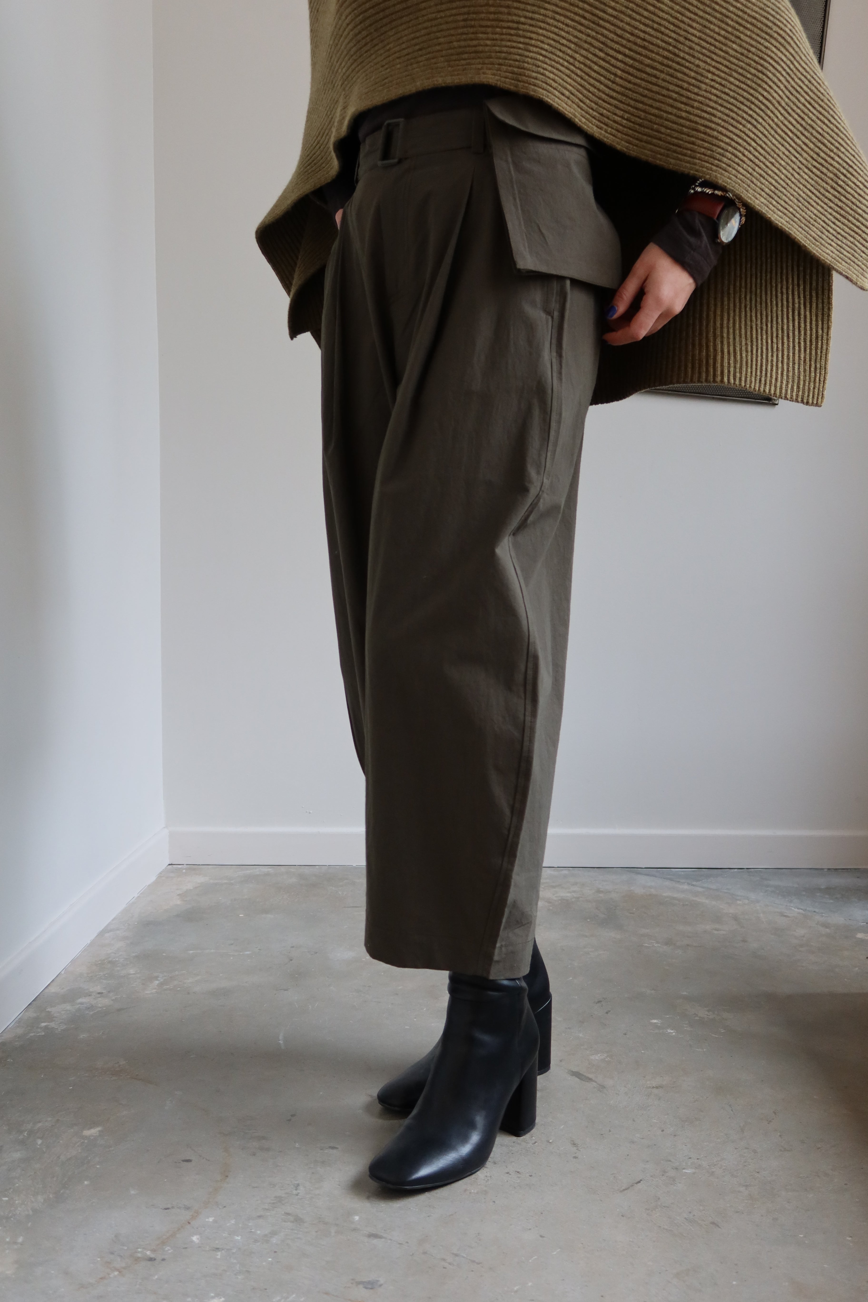 Olive Utility Belt Barrel Cargo Pants