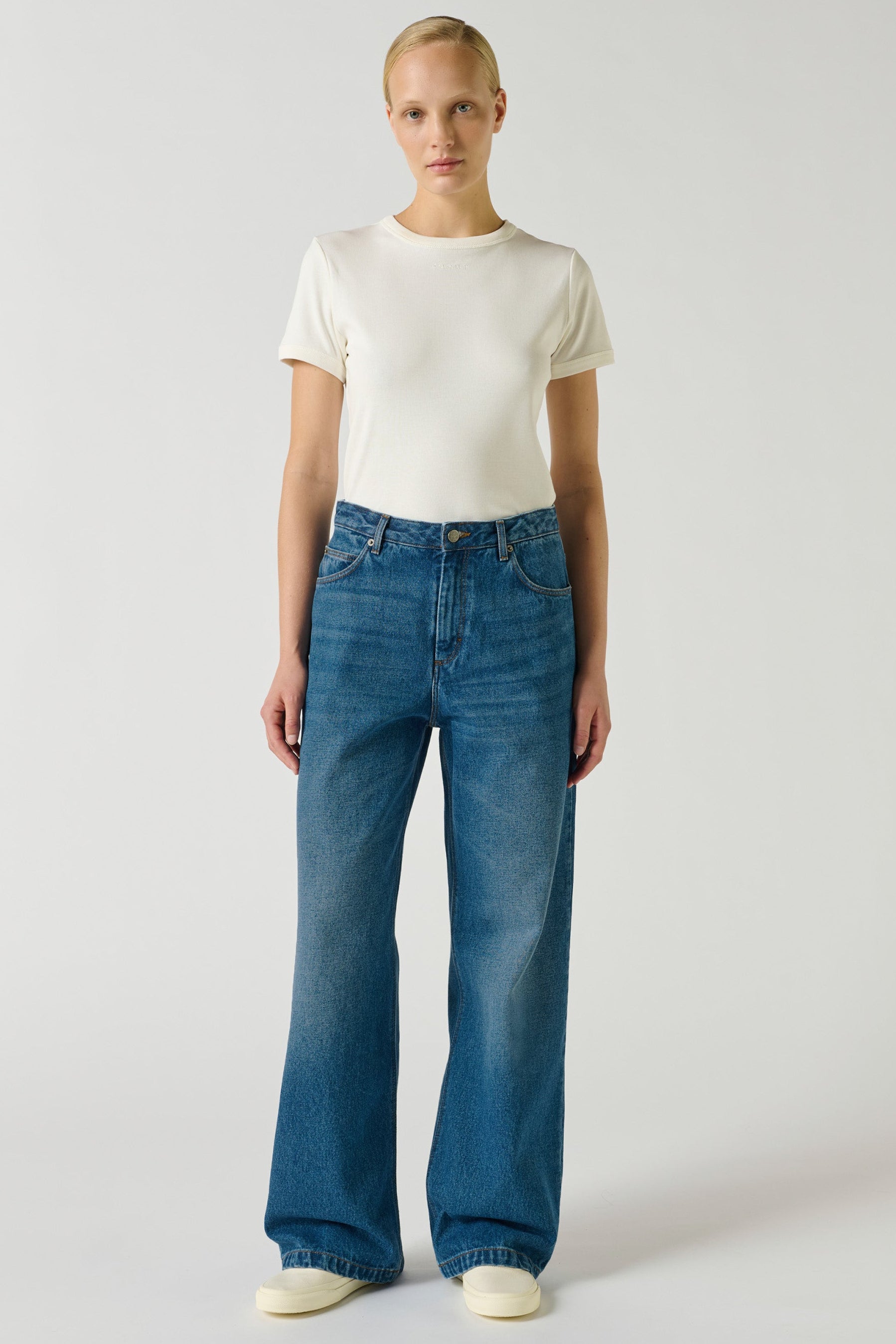 Soeur CALVIN washed denim straight leg jeans with mid high waist at Alas Eius