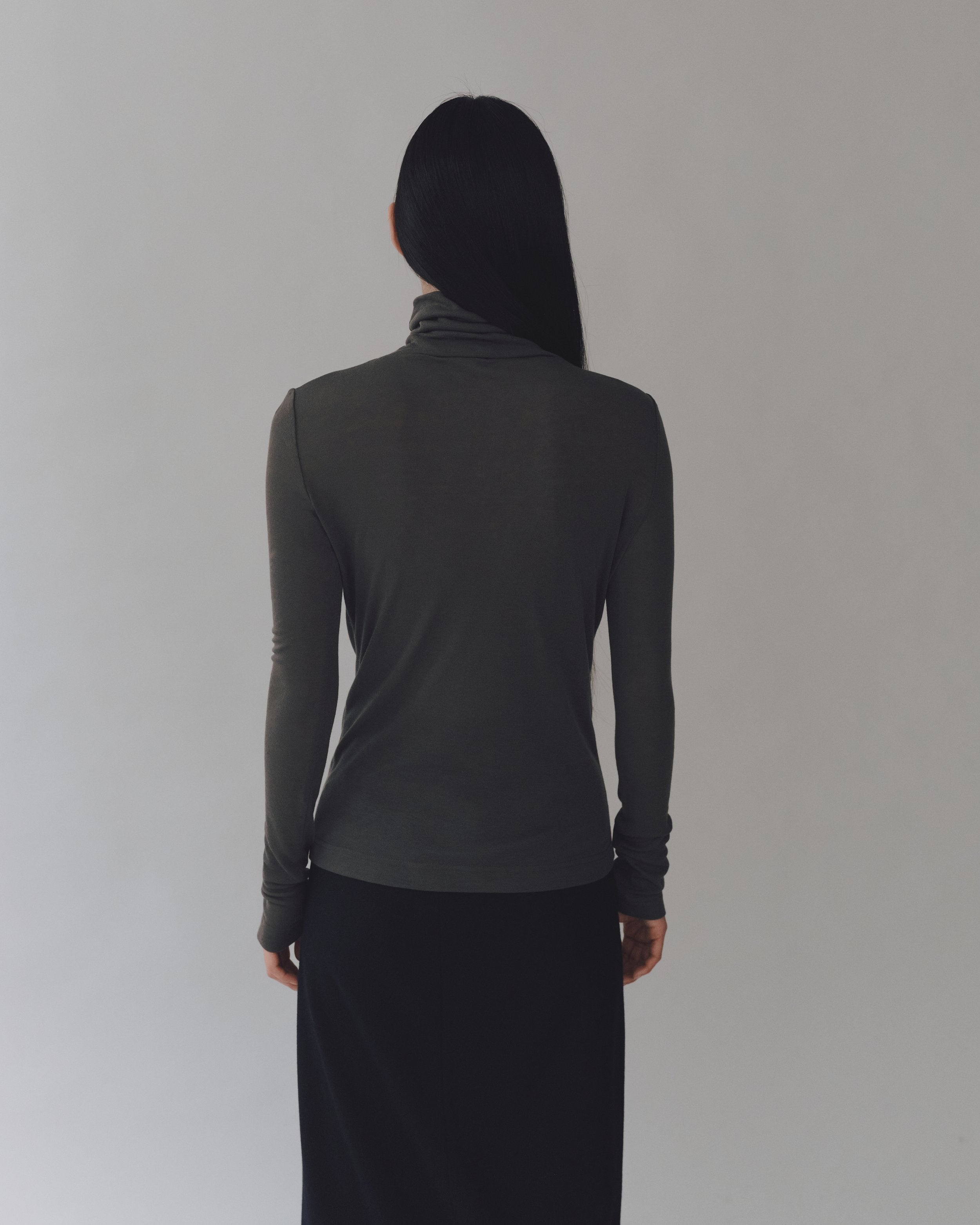 Dark Gray Thin Ribbed Roll Turtleneck Top