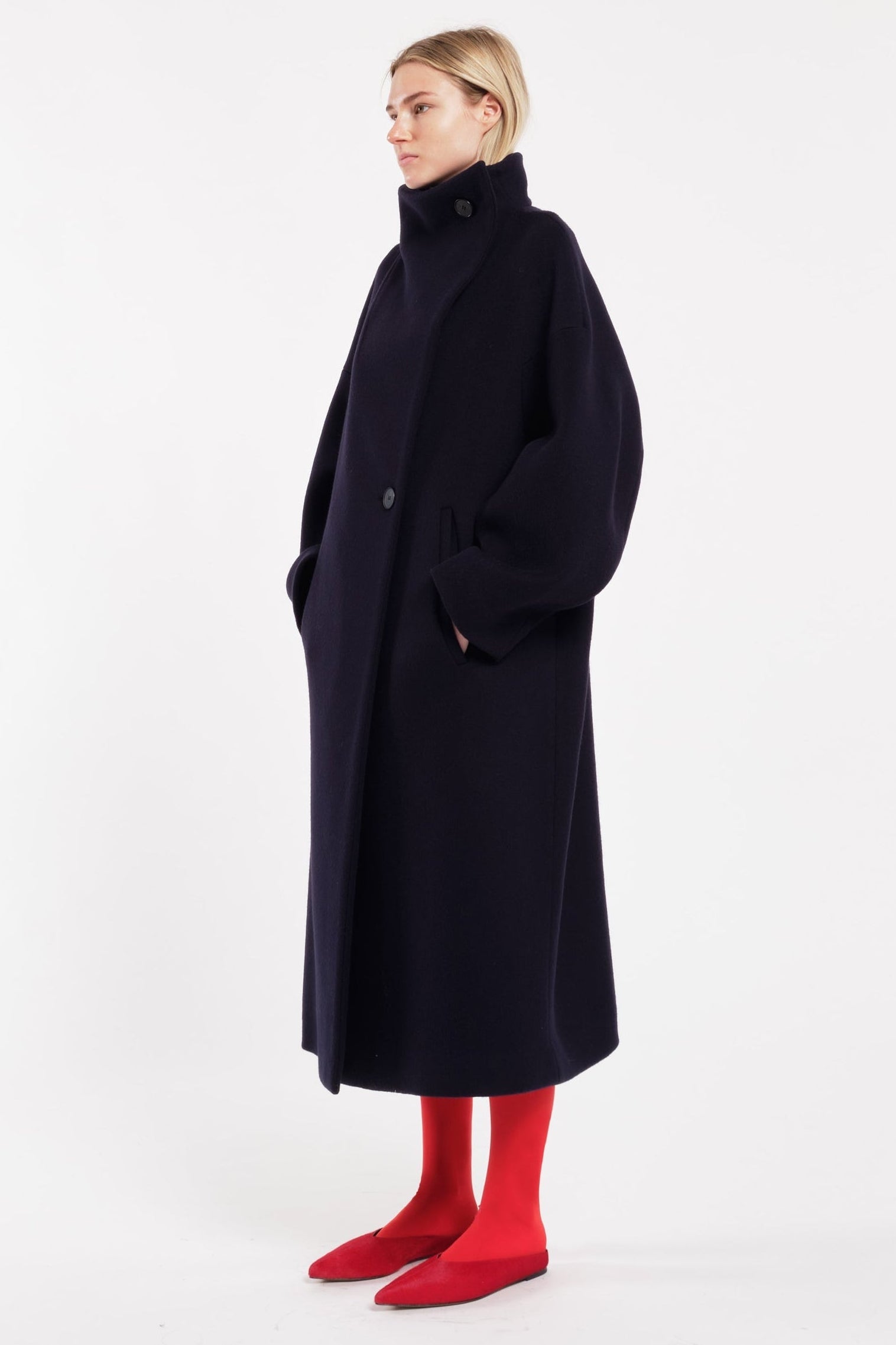 Tela Manami Fall/Winter 2026 red hair-on leather pointed toe mules at Alas Eius